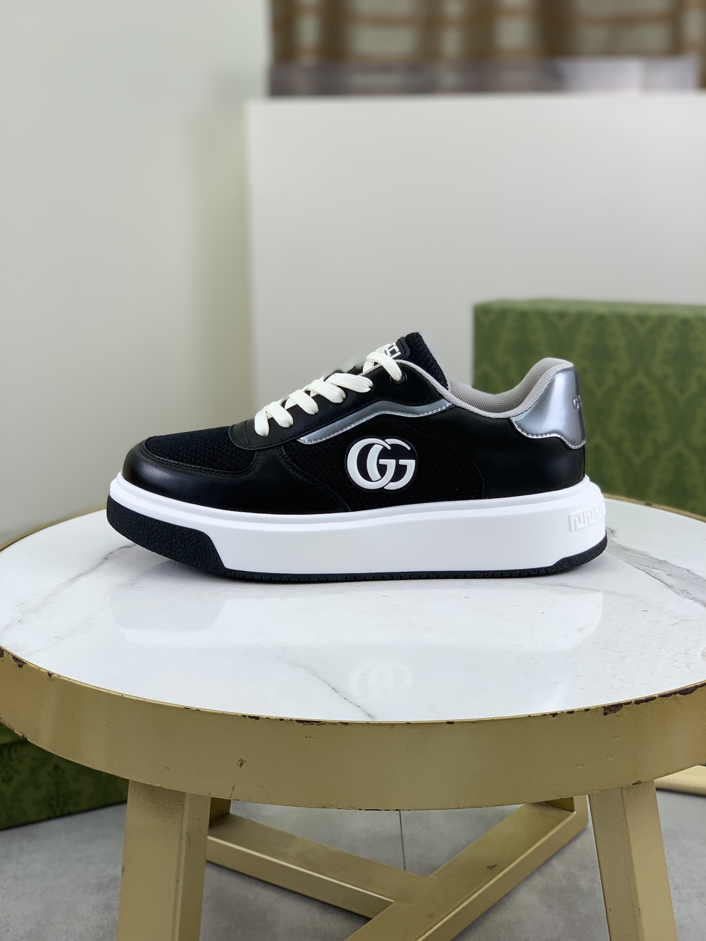 Gucci Leather Sneakers with Interlocking G - Italian Craftsmanship 1 Gucci Leather Sneakers with Interlocking G - Italian Craftsmanship