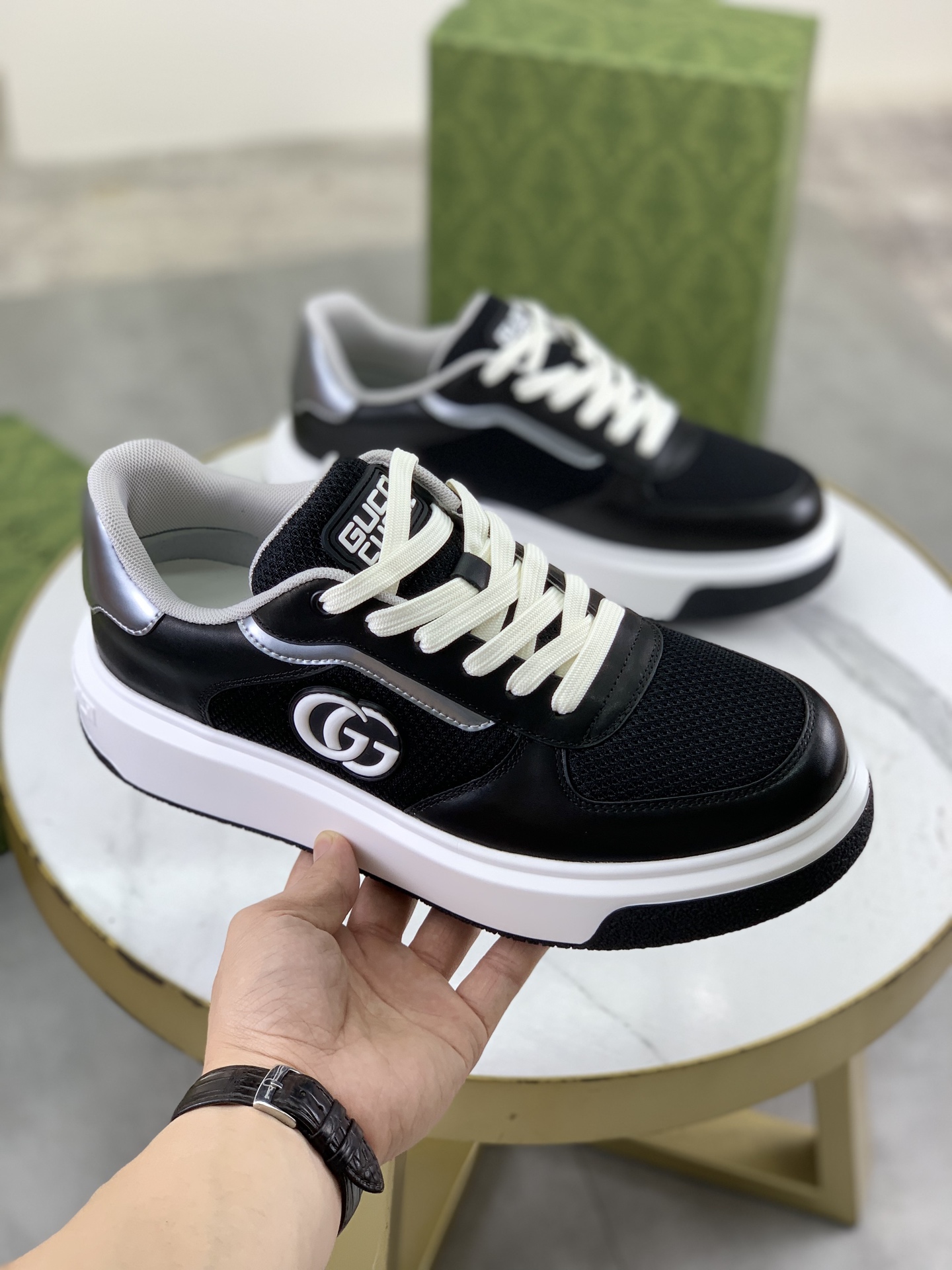 Gucci Leather Sneakers with Interlocking G - Italian Craftsmanship 4 i1746379207912 1680 0 2