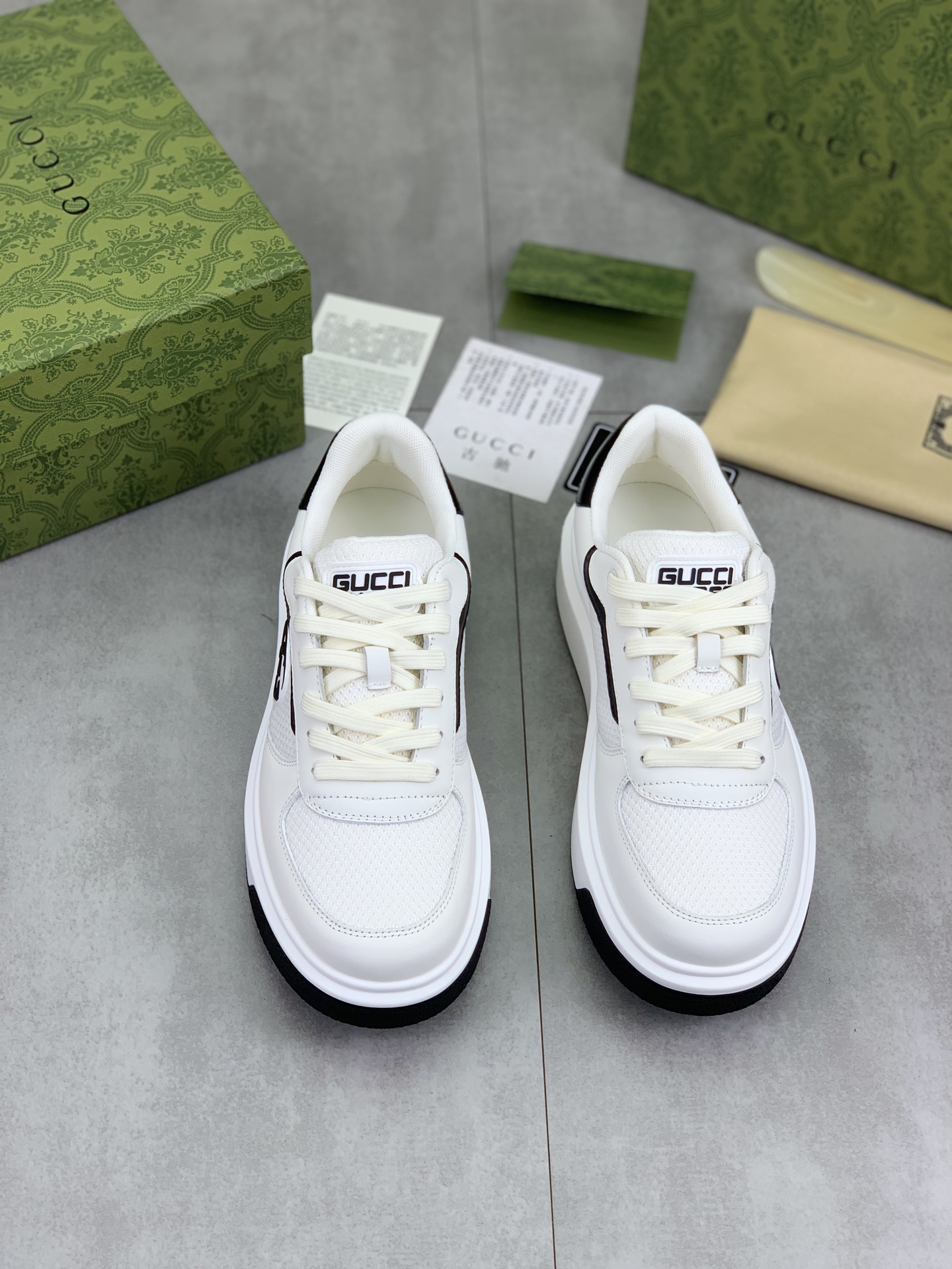 Gucci Men's Ace Leather Sneaker, White Leather with Gucci Logo 3 i1746379234409 2697 0 1
