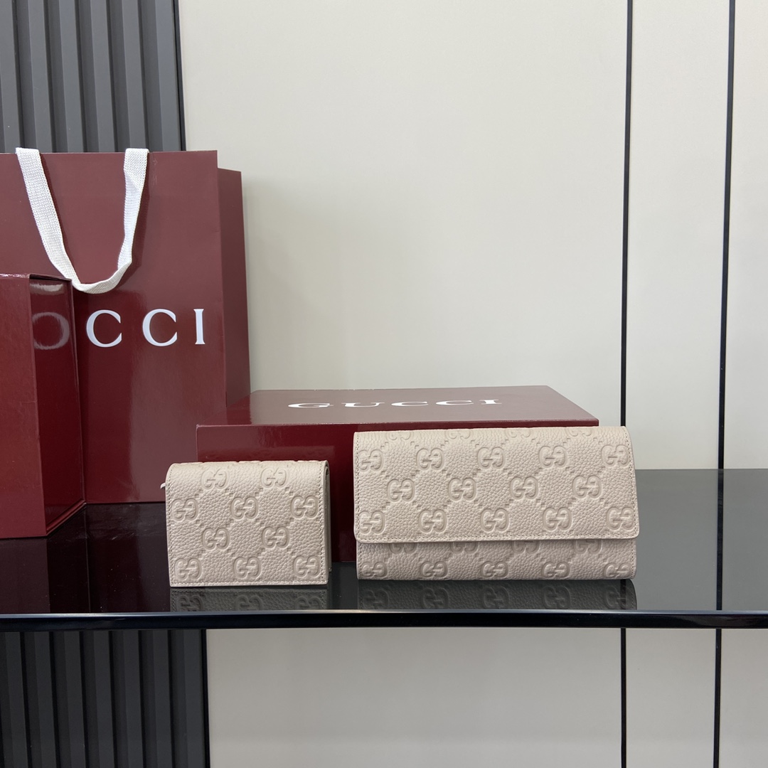 Gucci Product _dkZqfsR5j2F6aw8MZo6BH8zkU2tvgP86HoZMpJA