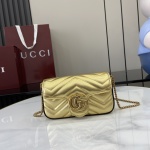 【Gucci】. 🔥Comes with full original red box packaging🔥【New Arrival】From mirrored leather to sparkling crystals, Gucci offers a range of sparkling pieces for the gift-giving season. Choose from printed accessories or a shiny leather wallet to add a touch of style. The GG Marmont super mini bag in gold metallic leather. Gold-tone herringbone leather Gold-tone hardware Cotton lining Comes with key ring Double G chain shoulder strap that attaches to separate bag, length 60 cm Weight: approx. 0.35 kg Model number: 476433. Dimensions: Width 16.5 cm x Height 10 cm x Thickness 4.5 cm Color: Gold leather/original leather. Made in Italy 1 【Gucci】. 🔥Comes with full original red box packaging🔥【New Arrival】From mirrored leather to sparkling crystals, Gucci offers a range of sparkling pieces for the gift-giving season. Choose from printed accessories or a shiny leather wallet to add a touch of style. The GG Marmont super mini bag in gold metallic leather. Gold-tone herringbone leather Gold-tone hardware Cotton lining Comes with key ring Double G chain shoulder strap that attaches to separate bag, length 60 cm Weight: approx. 0.35 kg Model number: 476433. Dimensions: Width 16.5 cm x Height 10 cm x Thickness 4.5 cm Color: Gold leather/original leather. Made in Italy