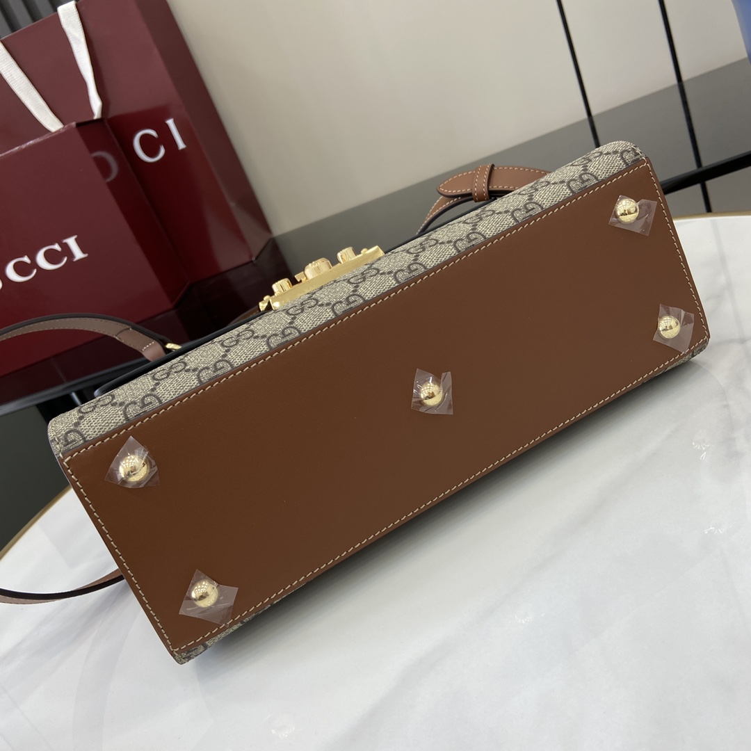 Coach G家 新款。市场 独家控货，专/柜品质 采用进口牛皮， 五金 做工。 独家 照