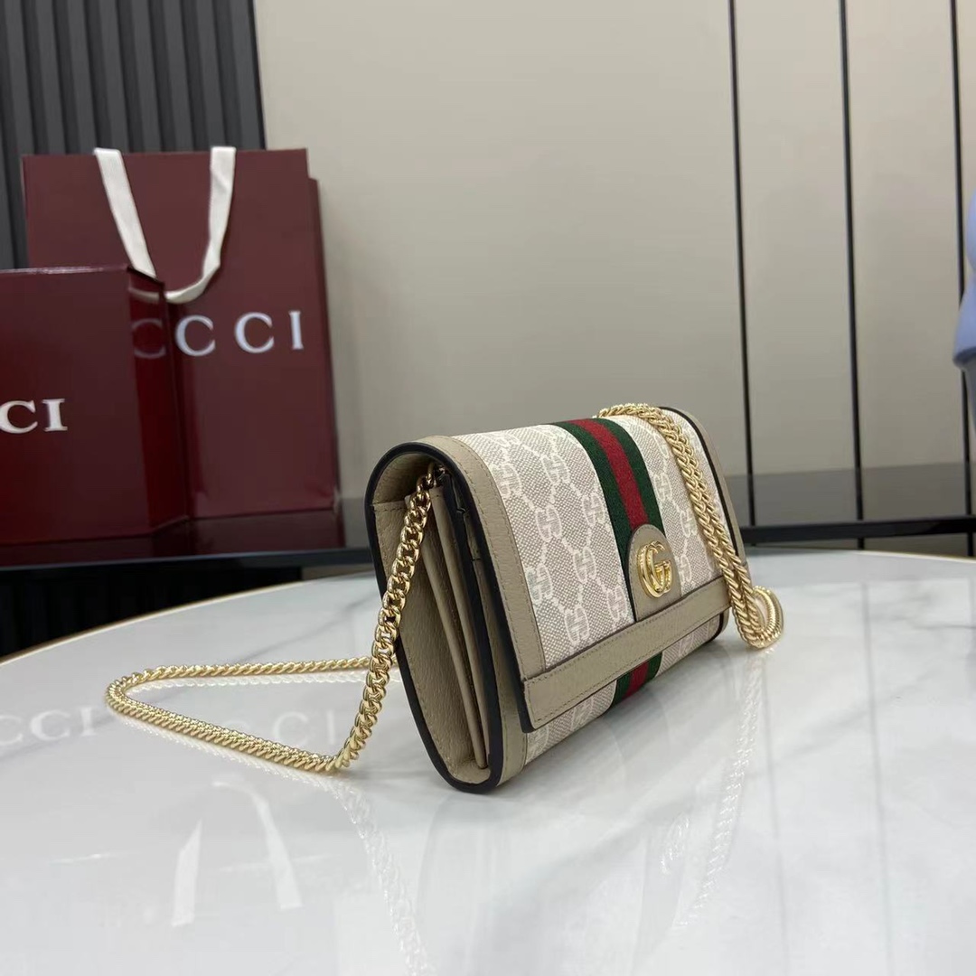 Портмоне Gucci с цепочкой и монограммой