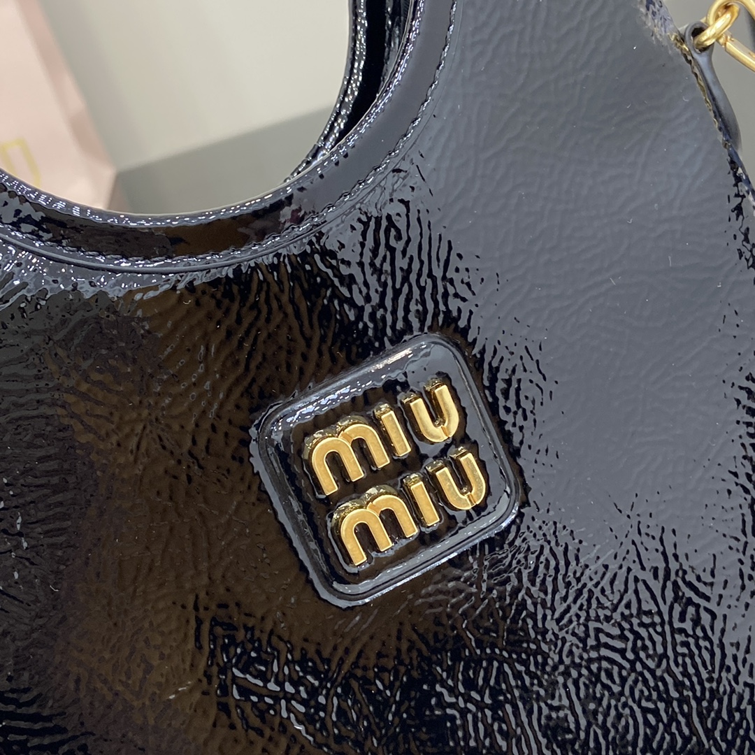 Miu Miu Mini Tote Bag: Compact, Stylish, and Versatile - Perfect for Everyday Use 6 i1744915680 8259 2