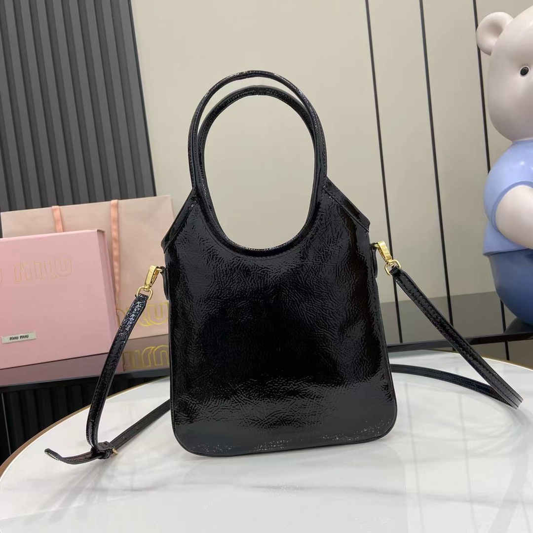 Miu Miu Mini Tote Bag: Compact, Stylish, and Versatile - Perfect for Everyday Use 4 i1744915680 9751 5