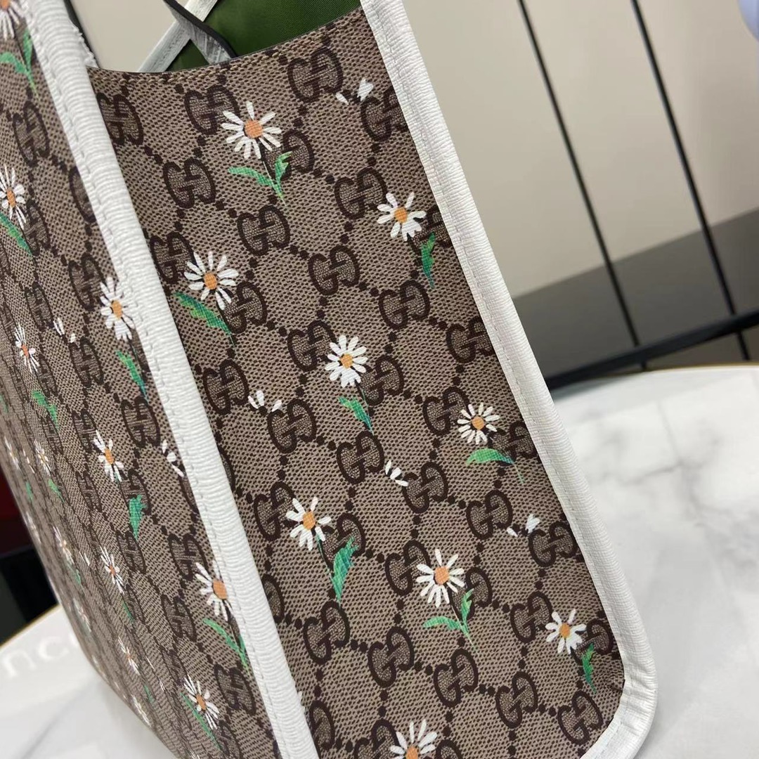 Gucci Supreme Floral Print Tote Bag - Stylish & Durable, Perfect for Everyday Use 8 i1745159347 4877 1