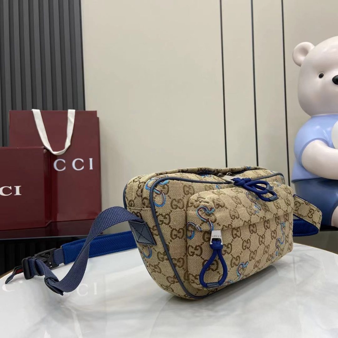 Gucci Original Canvas Backpack with Snake Embroidery - Beige & Brown 3 i1745258170 6920 7