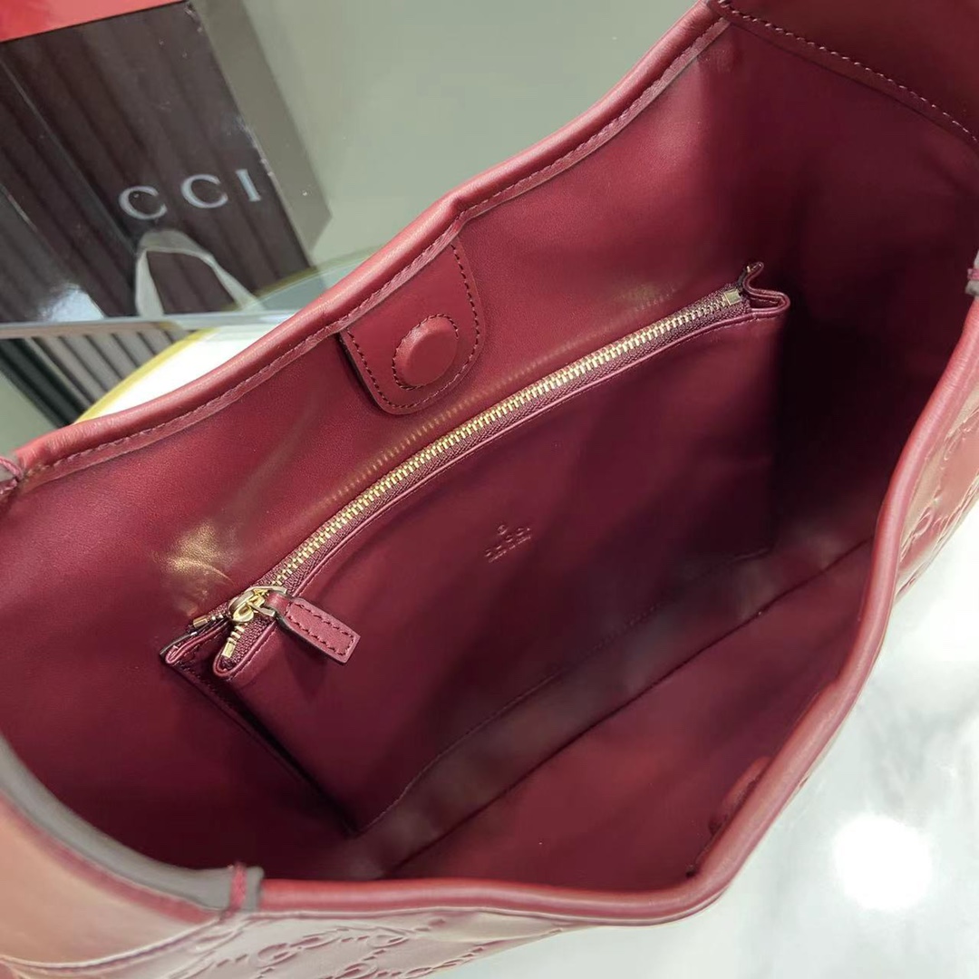Gucci Body Embossed Leather Shoulder Bag - Iconic Design, Ancorra Red 9 i1745258546 403 2