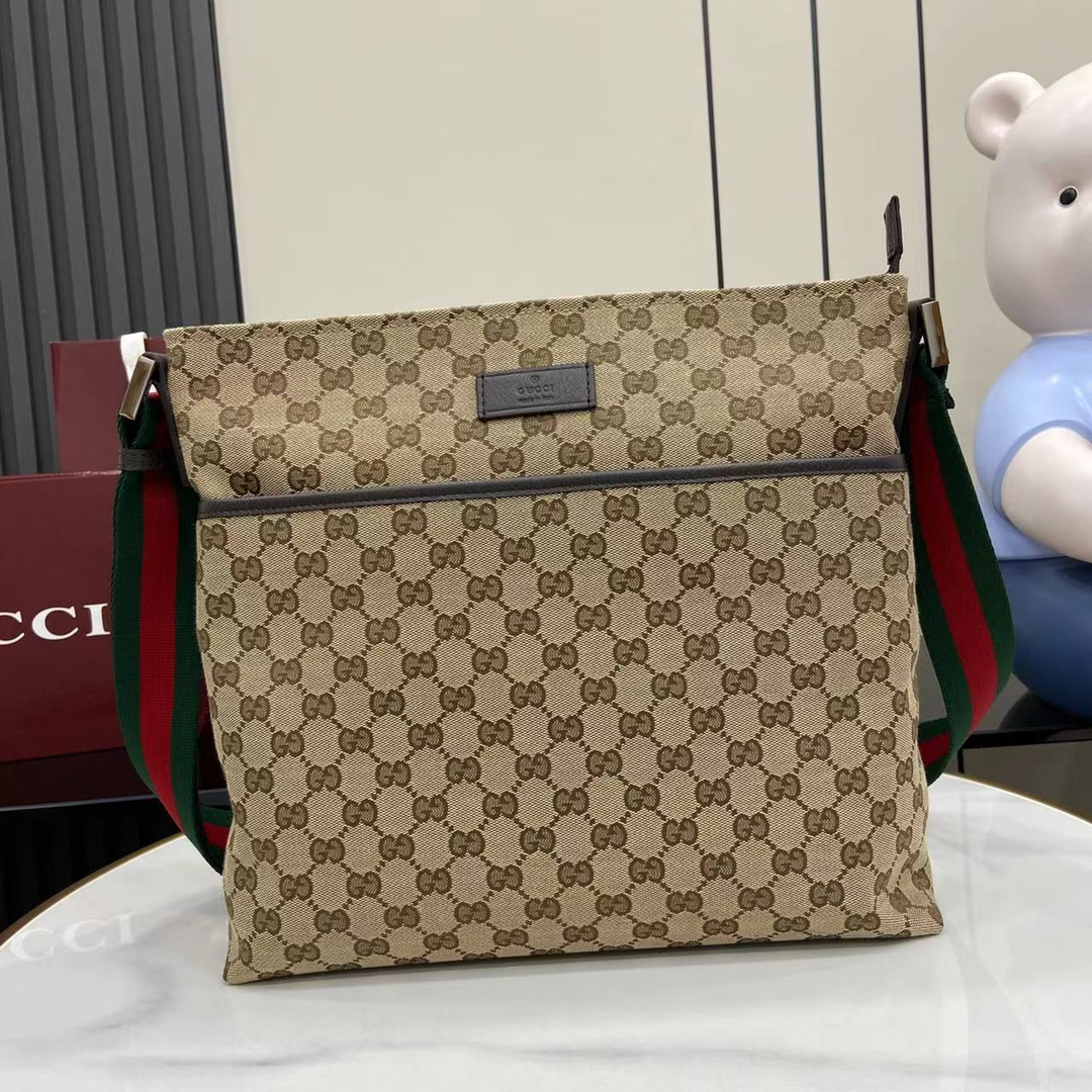Сумка Gucci с монограммой