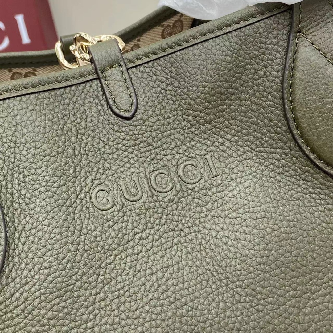 Gucci 新品一款包袋 两种风格 Totissima系列托特包演绎双面美学 一面粒面皮革