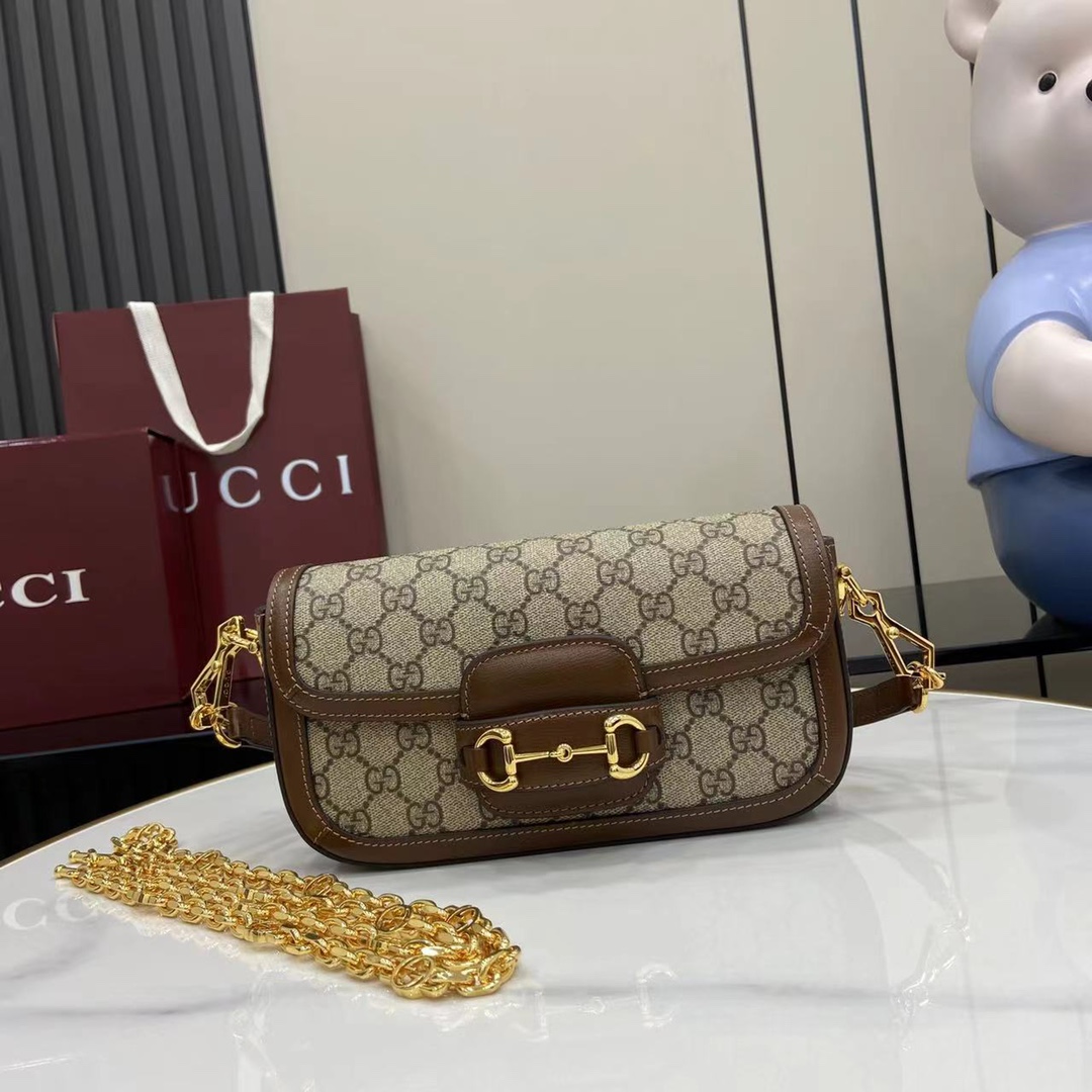 Сумка Gucci с цепочкой и замком