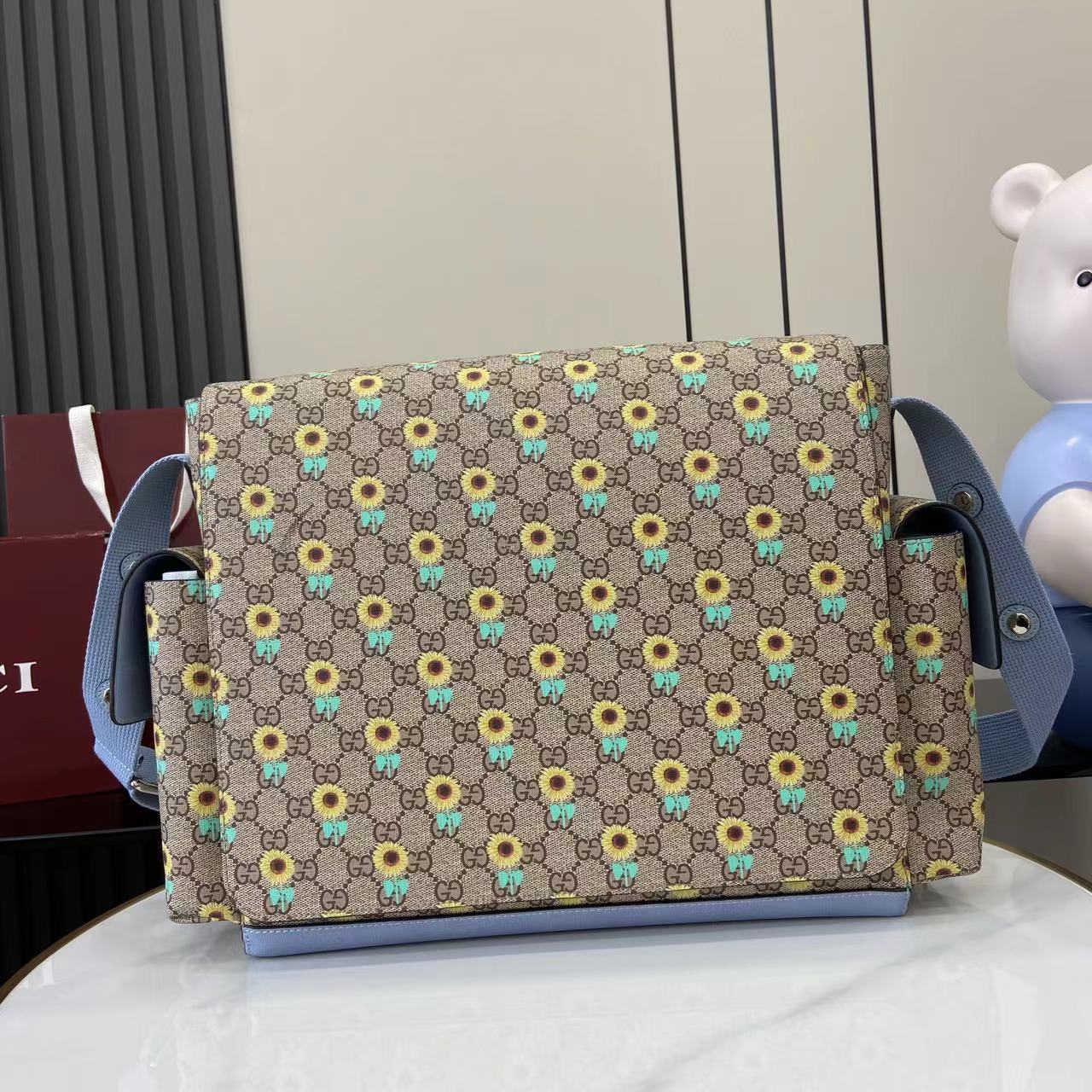 Supreme 新品The children‘s Cruise 2025系列呈现了一系列深受喜爱的主题