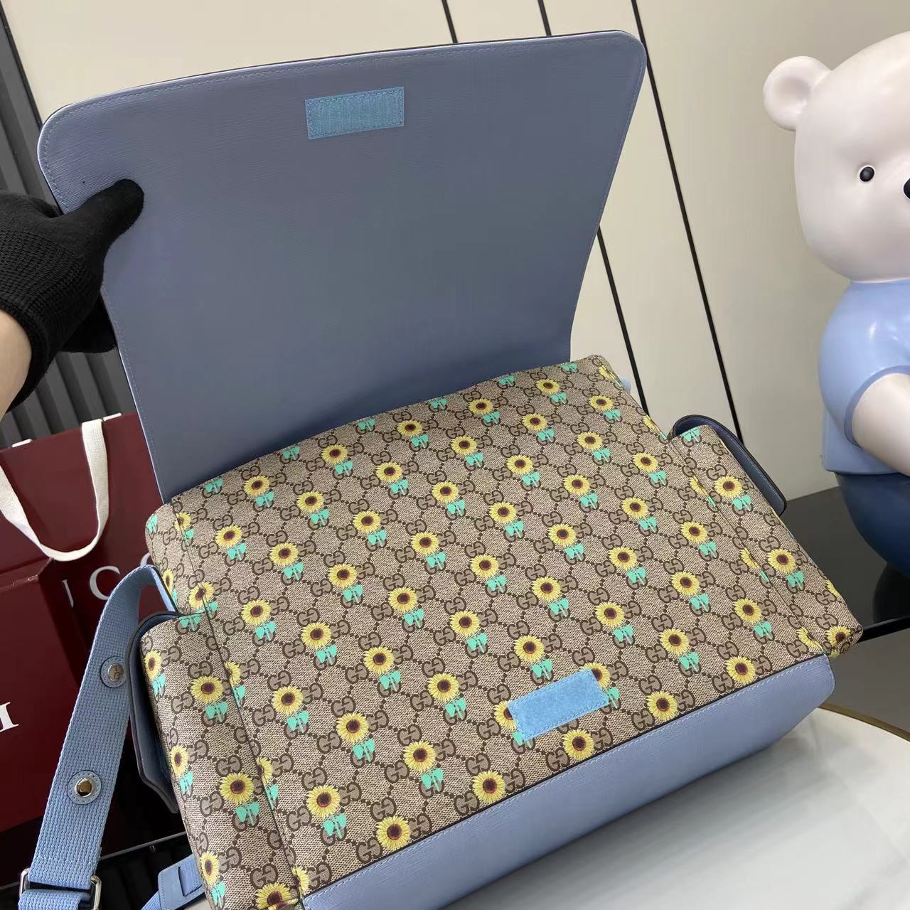 Supreme 新品The children‘s Cruise 2025系列呈现了一系列深受喜爱的主题