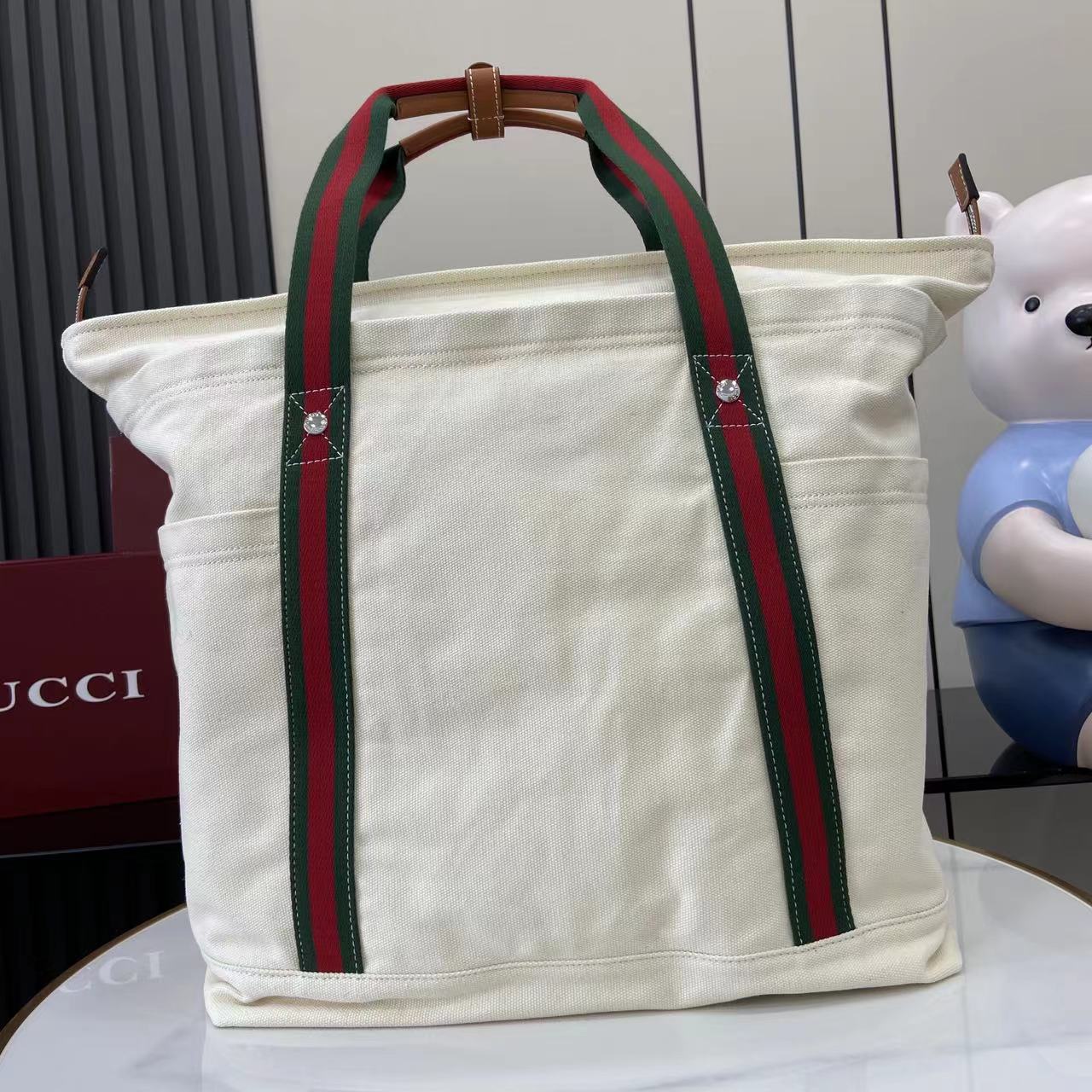 Сумка Gucci из канвы с принтом