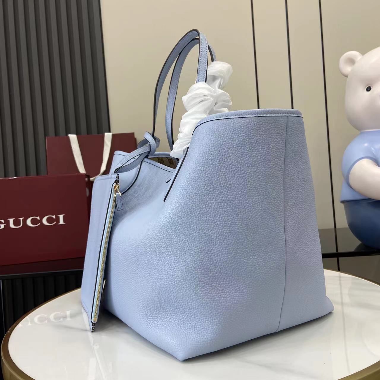 Supreme Totissima系列托特包演绎双面美学 一面粒面皮革 一面GG帆布 随心变换多元造型