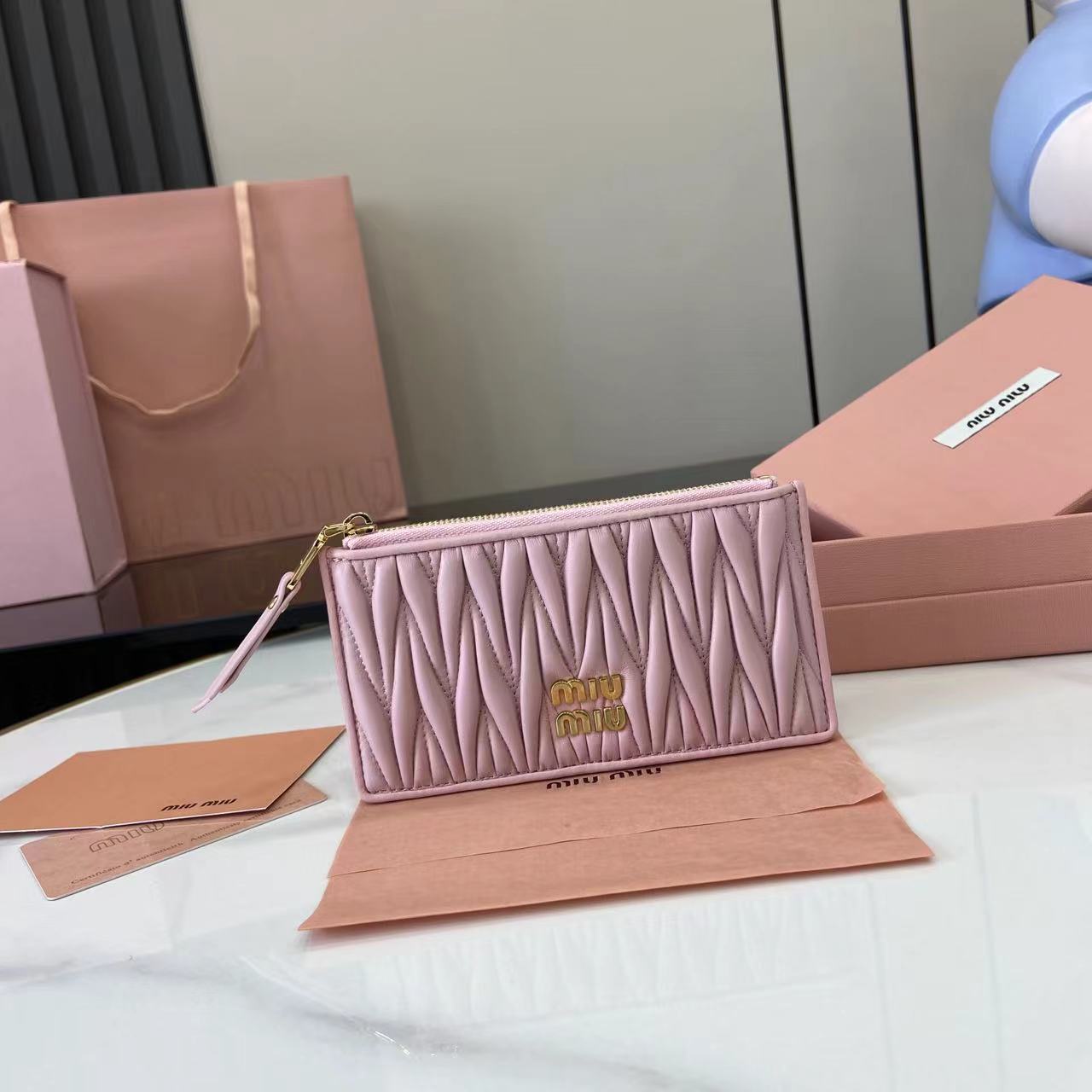 Miu Miu Matelasse Lambskin Leather Pocket Wallet Card Holder - Pink 2 i1749277149211 853 0 0