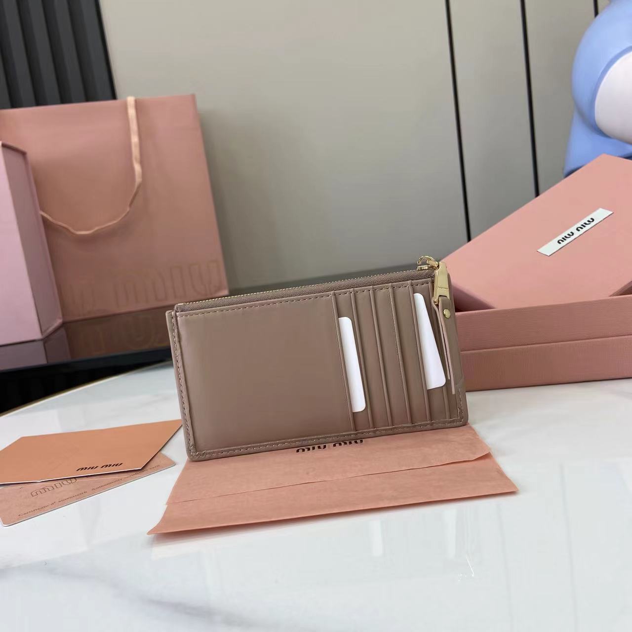 Miu Miu Pocket Wallet Lambskin Matelasse Nude Pink Card Holder - 15x8cm 4 i1749277172344 1359 0 2