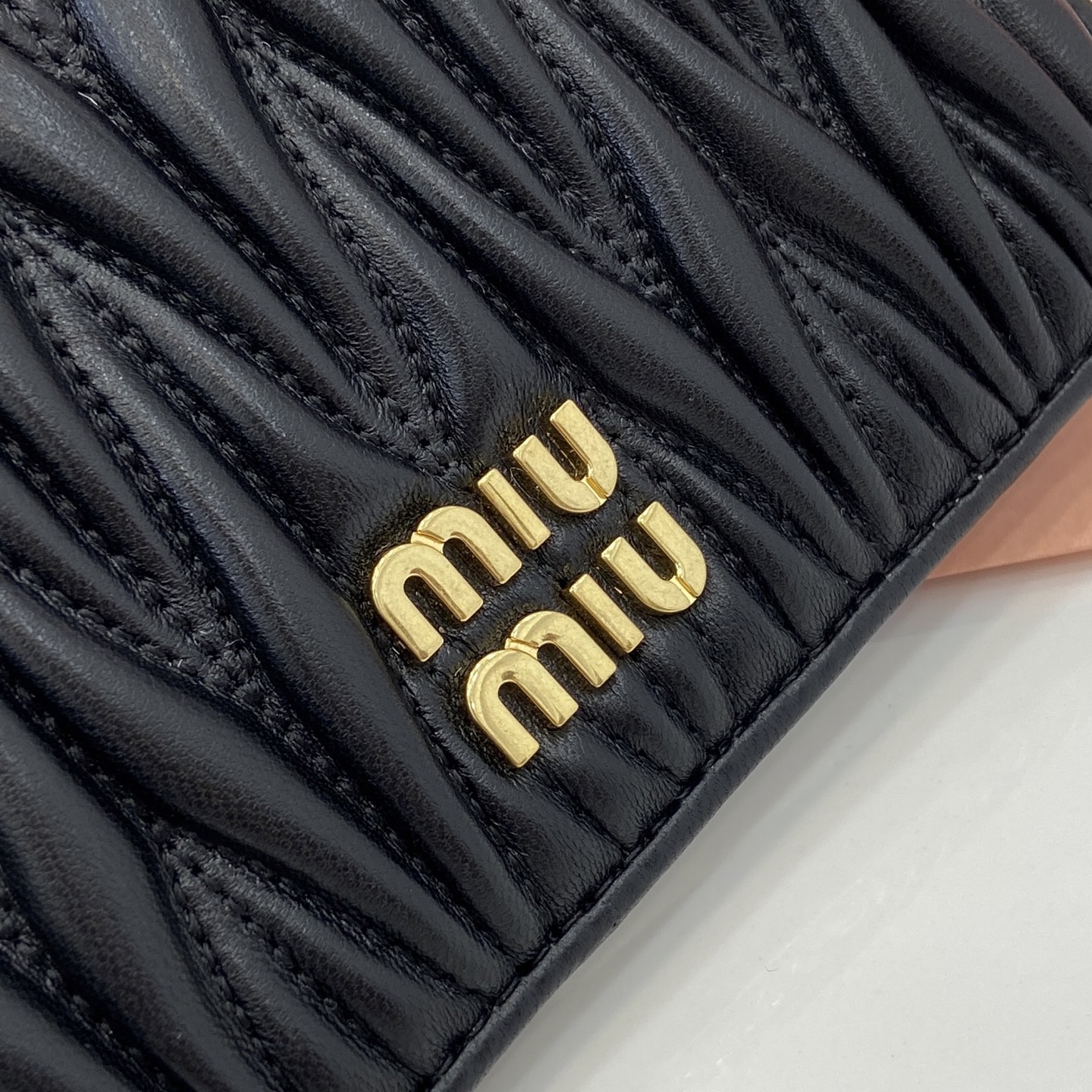 Miu Miu Pocket Wallet Lambskin Matelassé Card Holder - Black 6 i1749277210956 9377 0 4