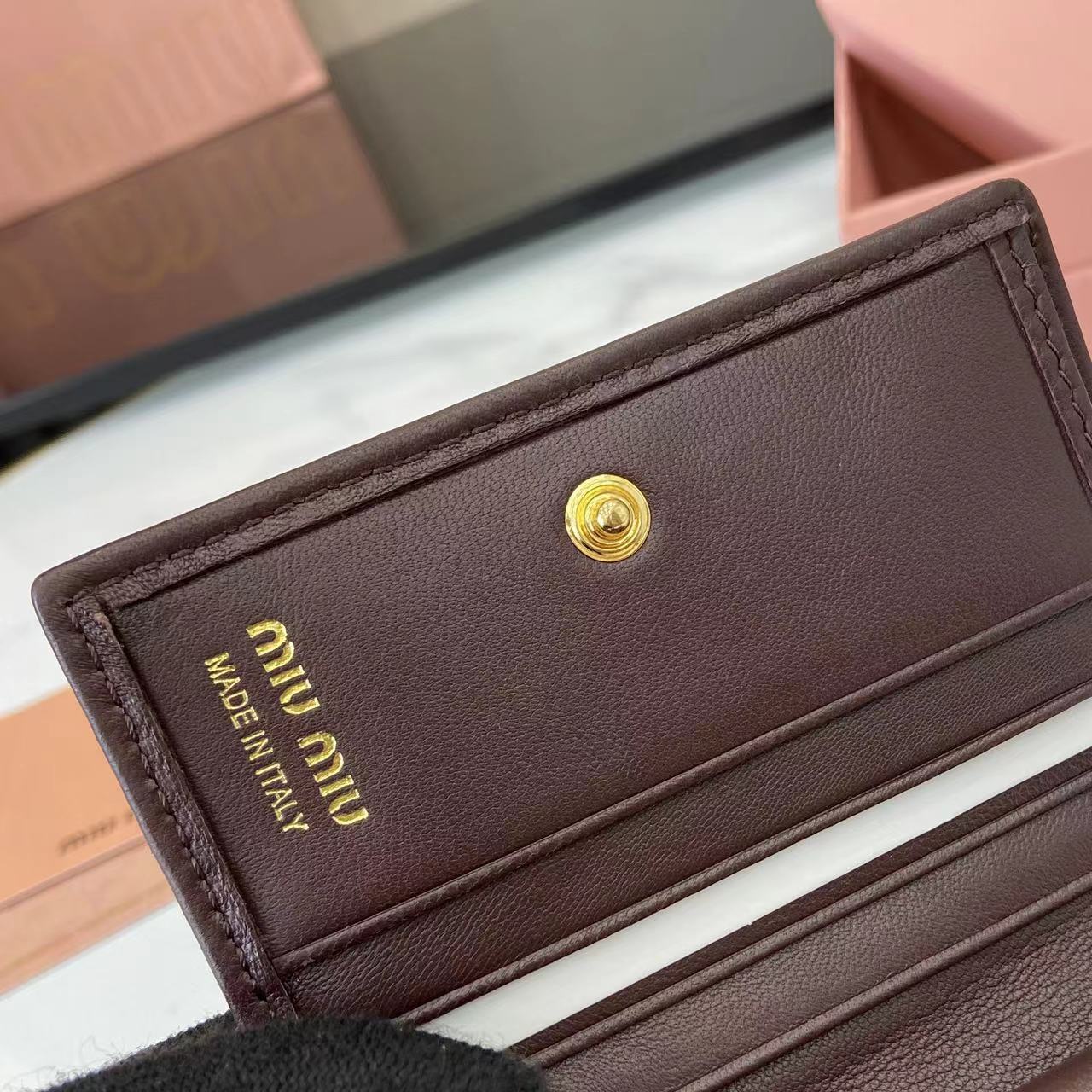 Pocket Wallet Small Leather Bifold Clutch with Snap Closure-Compact & Stylish 9 i1749277303127 4454 0 7