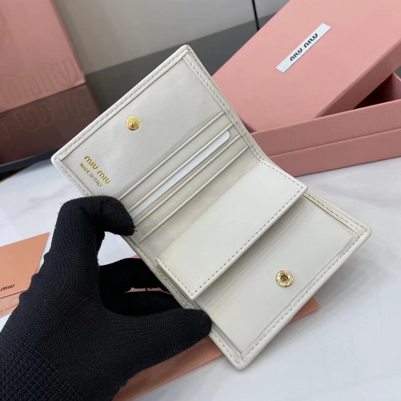 Pocket Wallet Lambskin Leather Card Holder Small Wallet - White 8 i1749277329286 6979 0 6