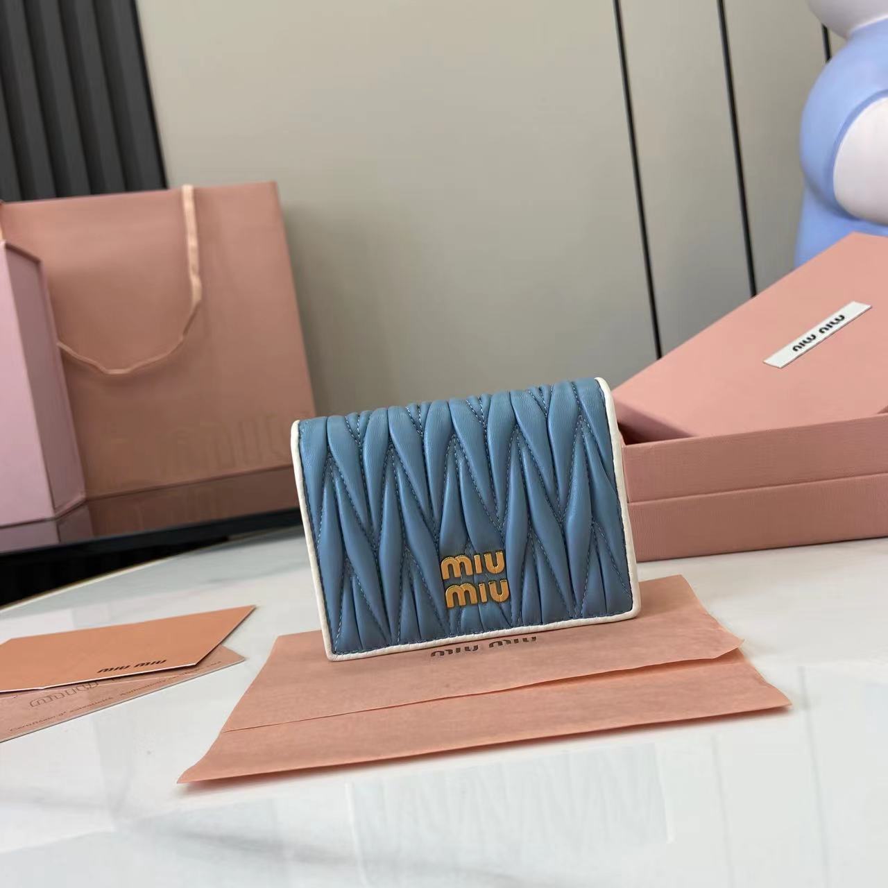 Pocket Wallet Lambskin Leather Small Wallet Card Holder - Light Blue 2 i1749277394085 2657 0 0