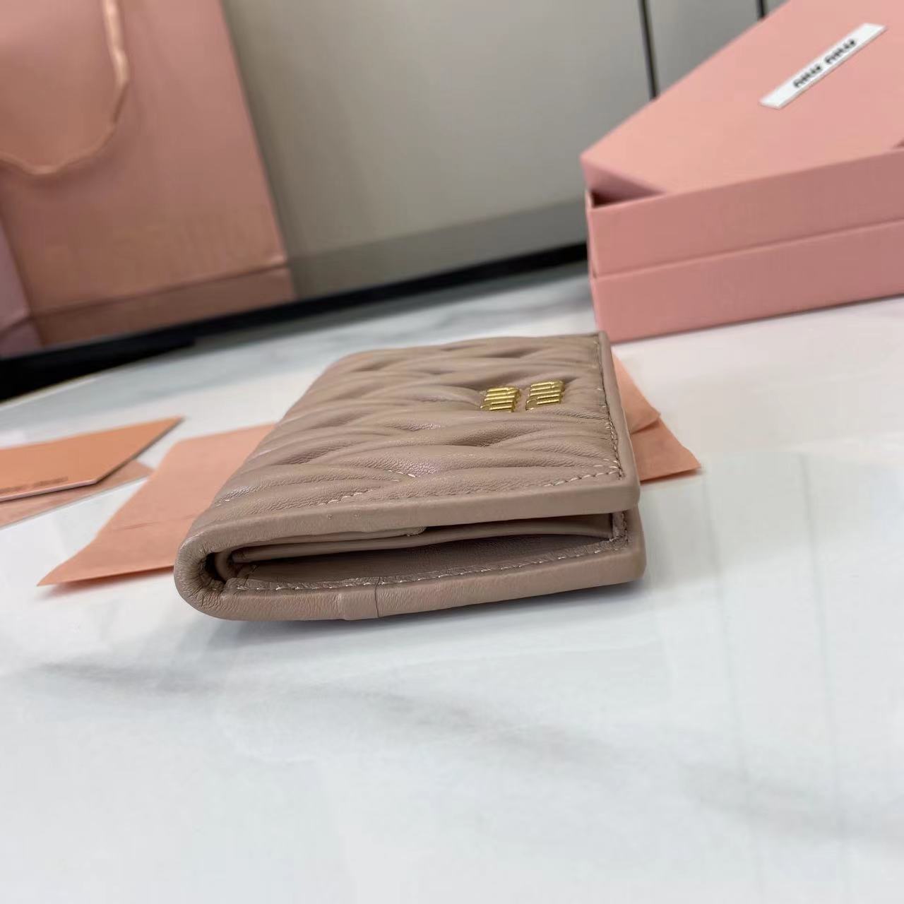 Pocket Wallet Lambskin Leather Small Wallet - Compact & Stylish 12 i1749277423038 3576 0 10
