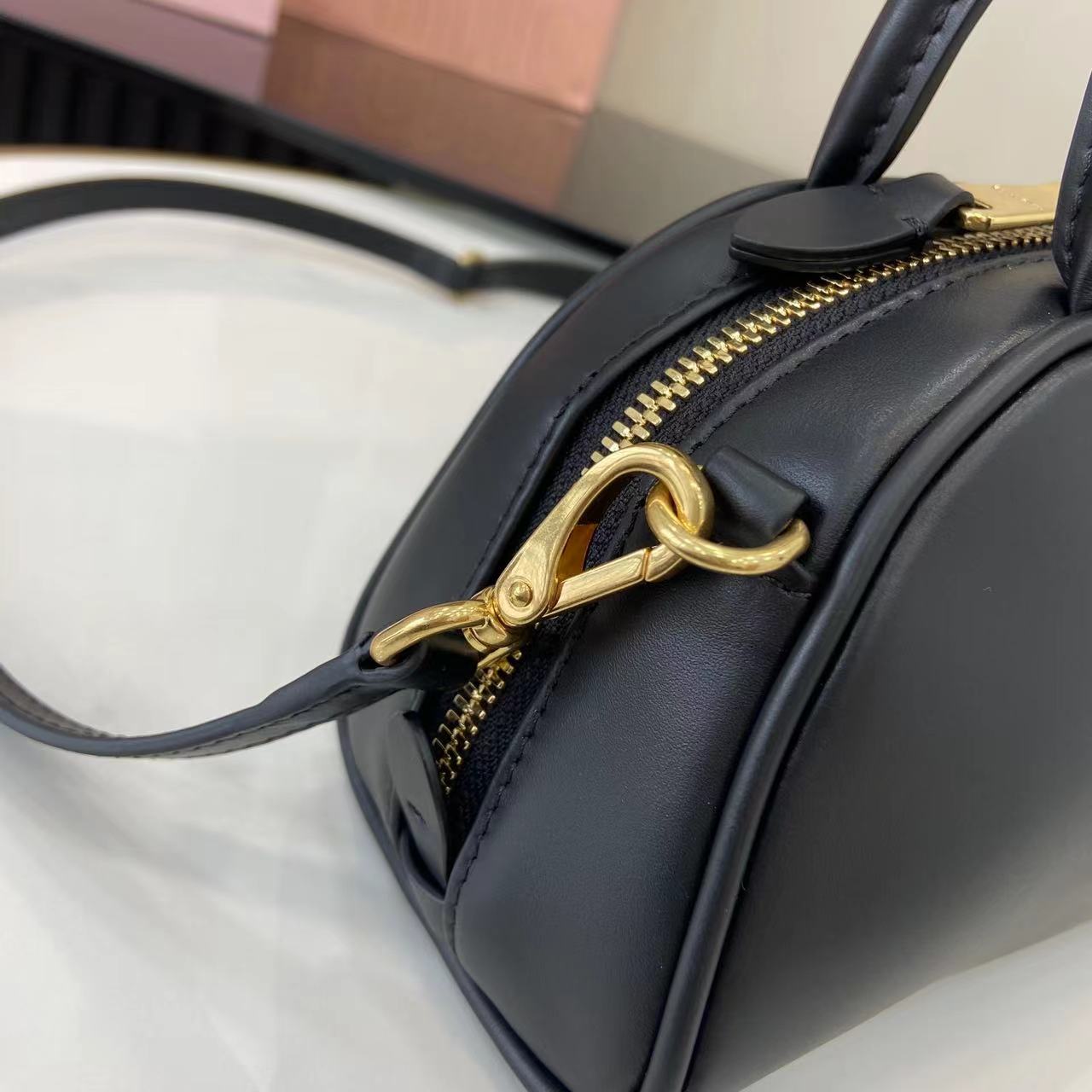 Miu Miu IVY Black Leather Handbag - Chic & Compact, Model 5BC085 8 i1749623740660 25 0 6