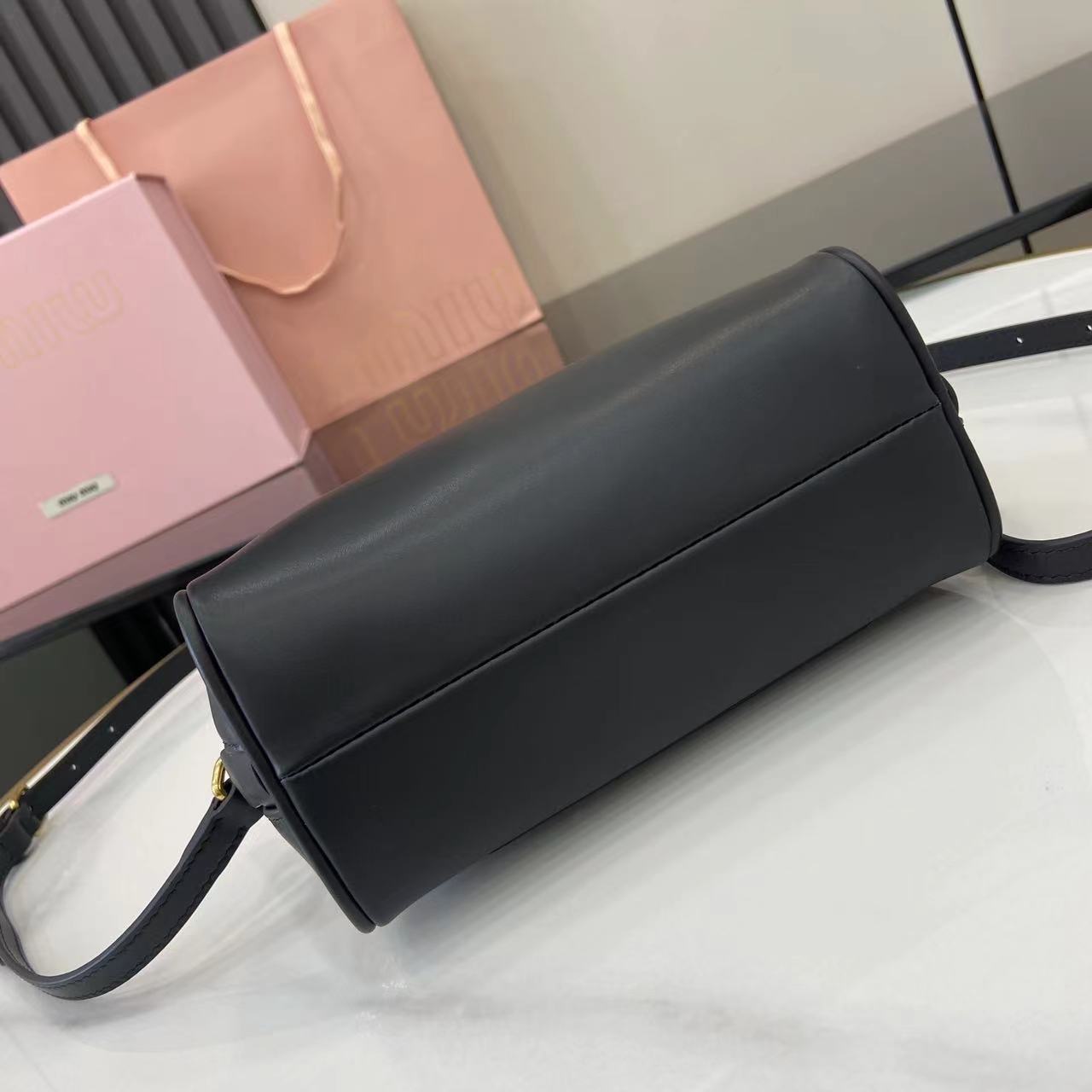 Miu Miu IVY Black Leather Handbag - Chic & Compact, Model 5BC085 5 i1749623740660 8876 0 3