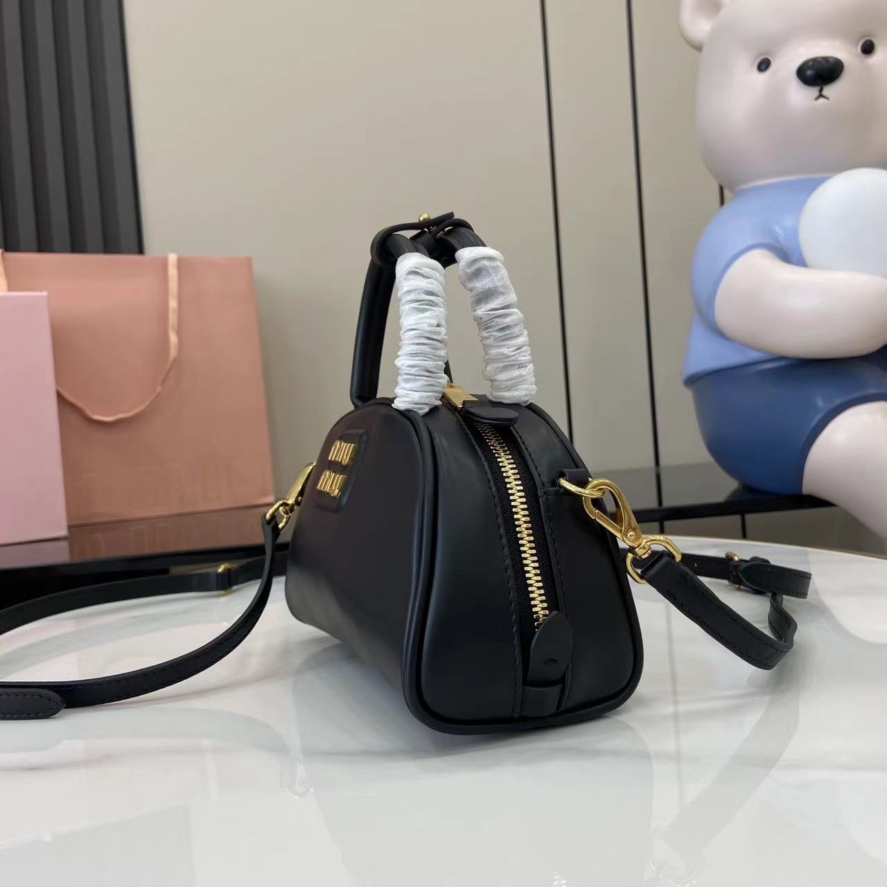 Miu Miu IVY Black Leather Handbag - Chic & Compact, Model 5BC085 11 i1749623743952 8896 0 9