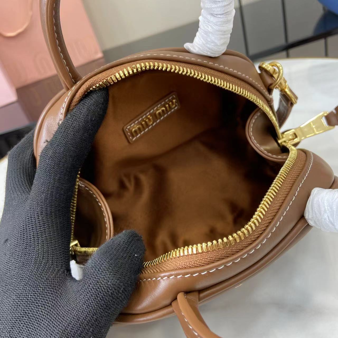 Miu Miu Small Leather Handbag, Fashionable Caramel Color, 18X11.5X8Cm 9 i1749623759721 1000 0 7
