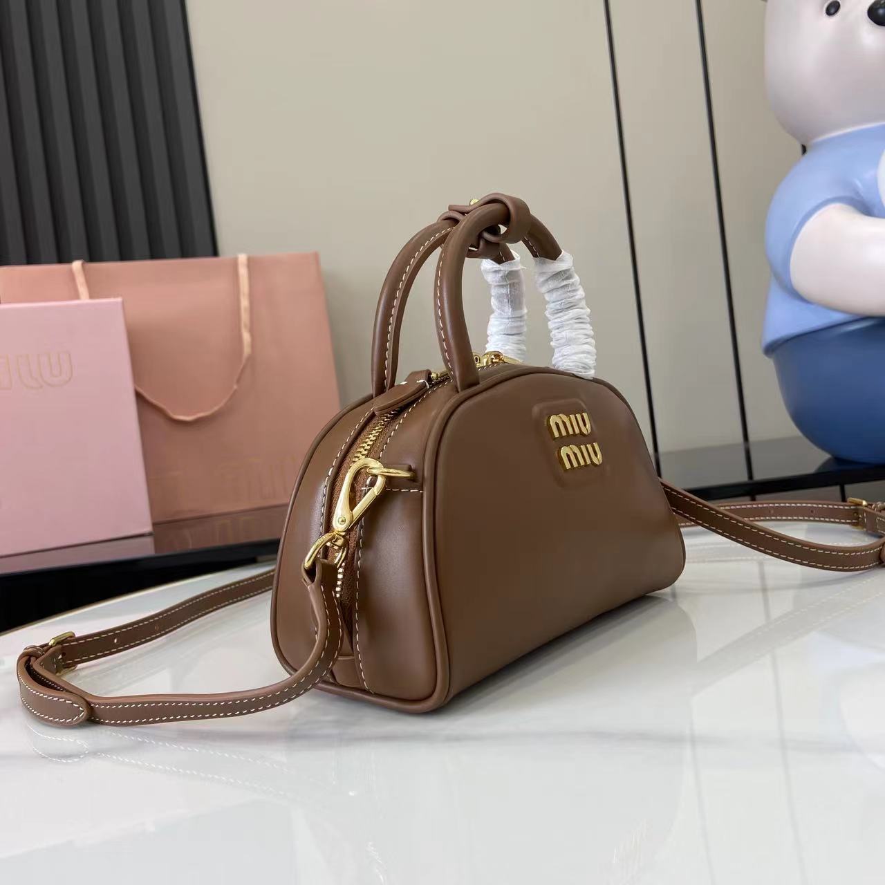 Miu Miu Small Leather Handbag, Fashionable Caramel Color, 18X11.5X8Cm 3 i1749623759721 9499 0 1