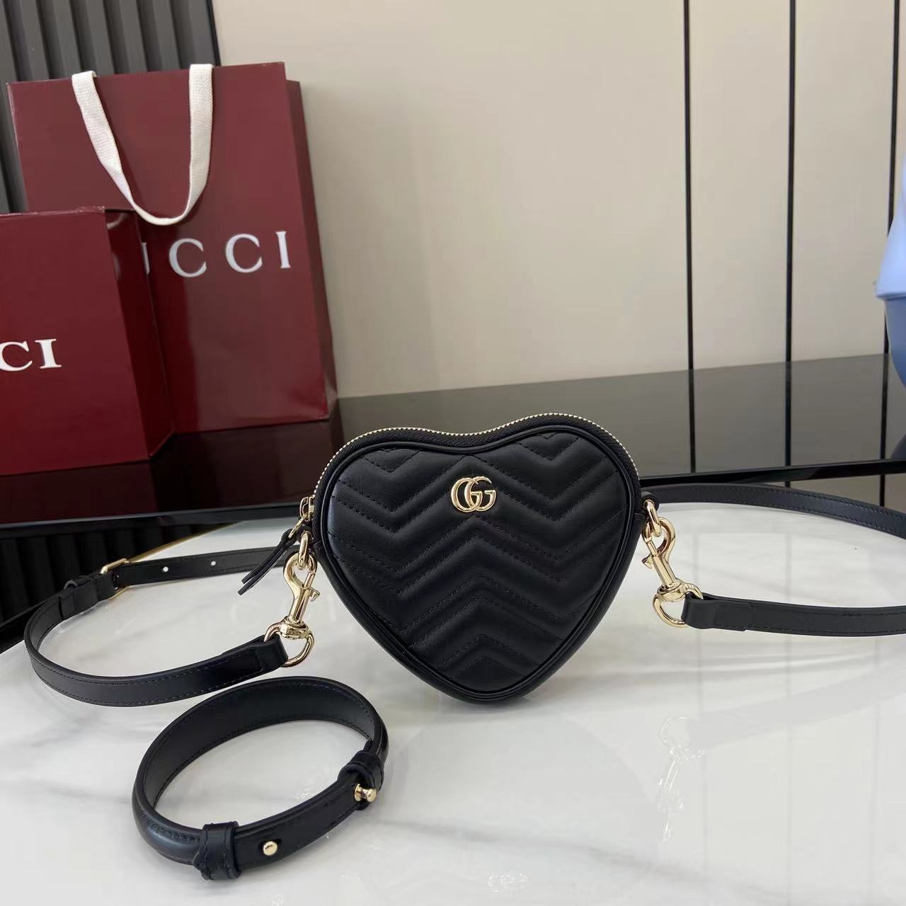 Gucci Marmont Mini Heart Bag – Black Leather, Gold Hardware, Compact Design