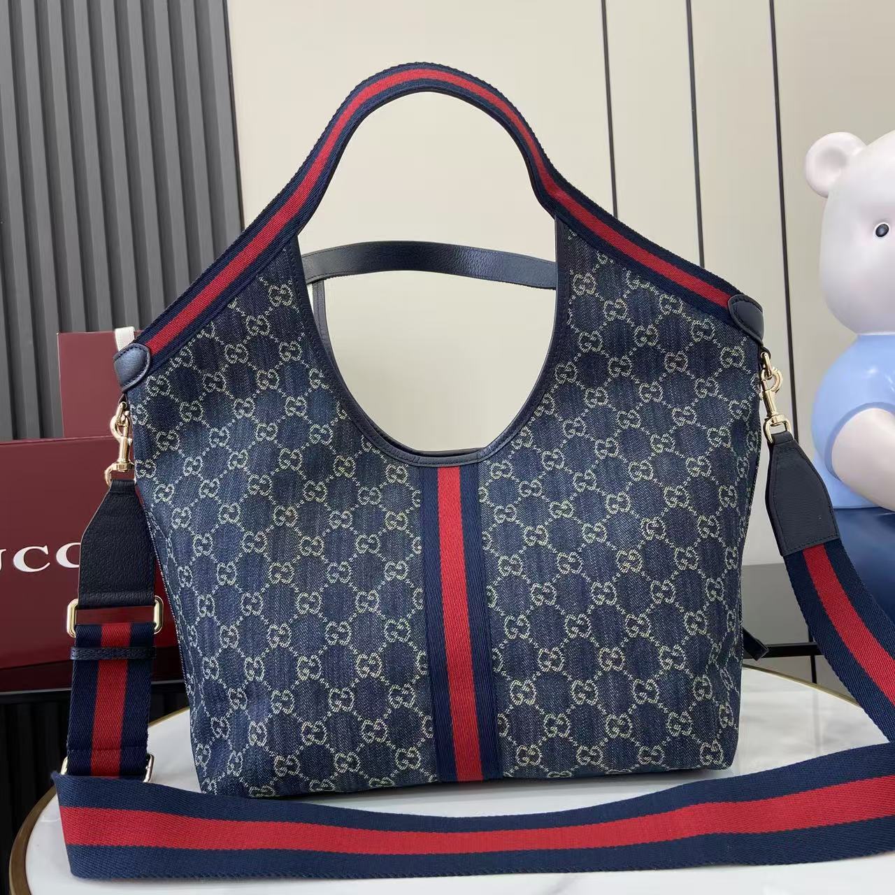 Gucci Giglio Denim Tote Bag with Removable Pouch - Blue 4 i1753865283291 1494 0 2