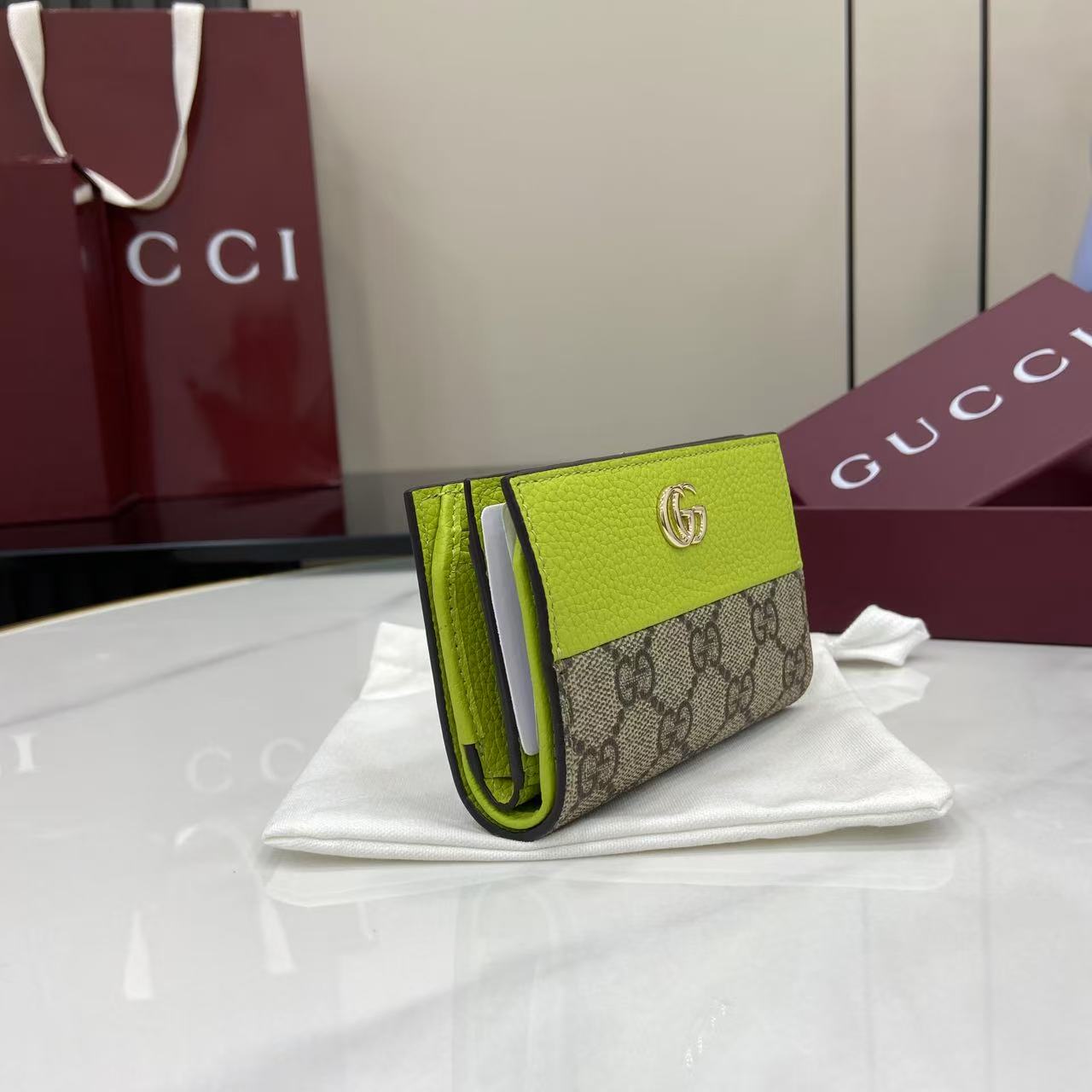 Gucci Marmont Beige & Green Supreme Canvas Card Case Wallet 2 i1754117230851 4649 0 1