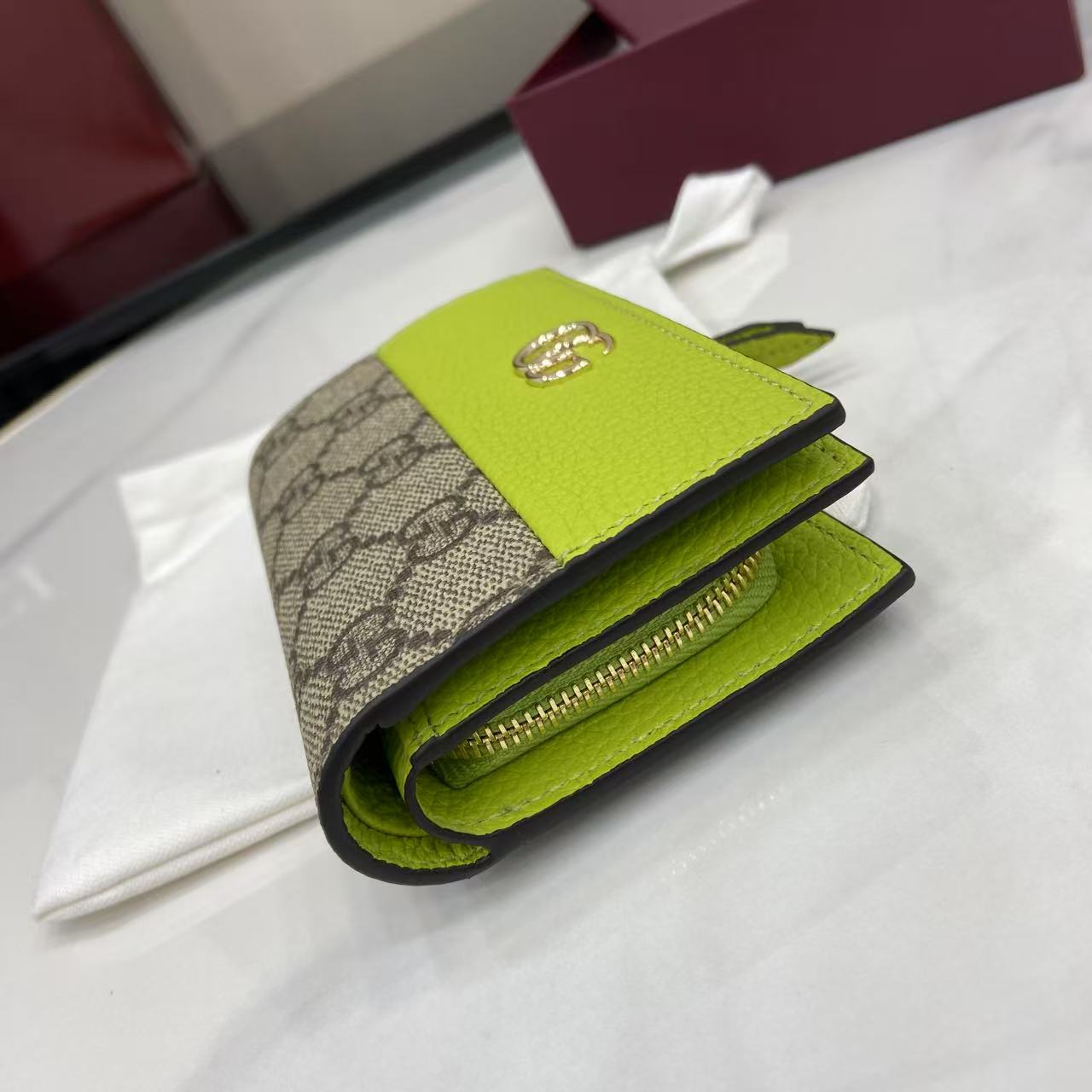 Gucci Marmont Beige & Green Supreme Canvas Card Case Wallet 11 i1754117232372 5713 0 10