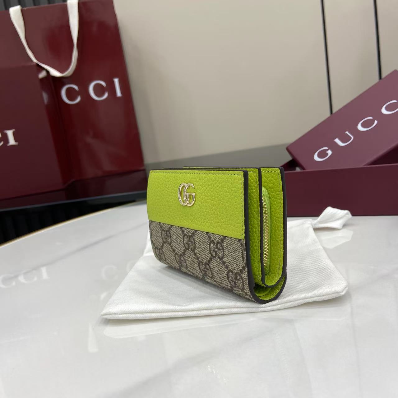 Gucci Marmont Beige & Green Supreme Canvas Card Case Wallet 6 i1754117232372 9615 0 5