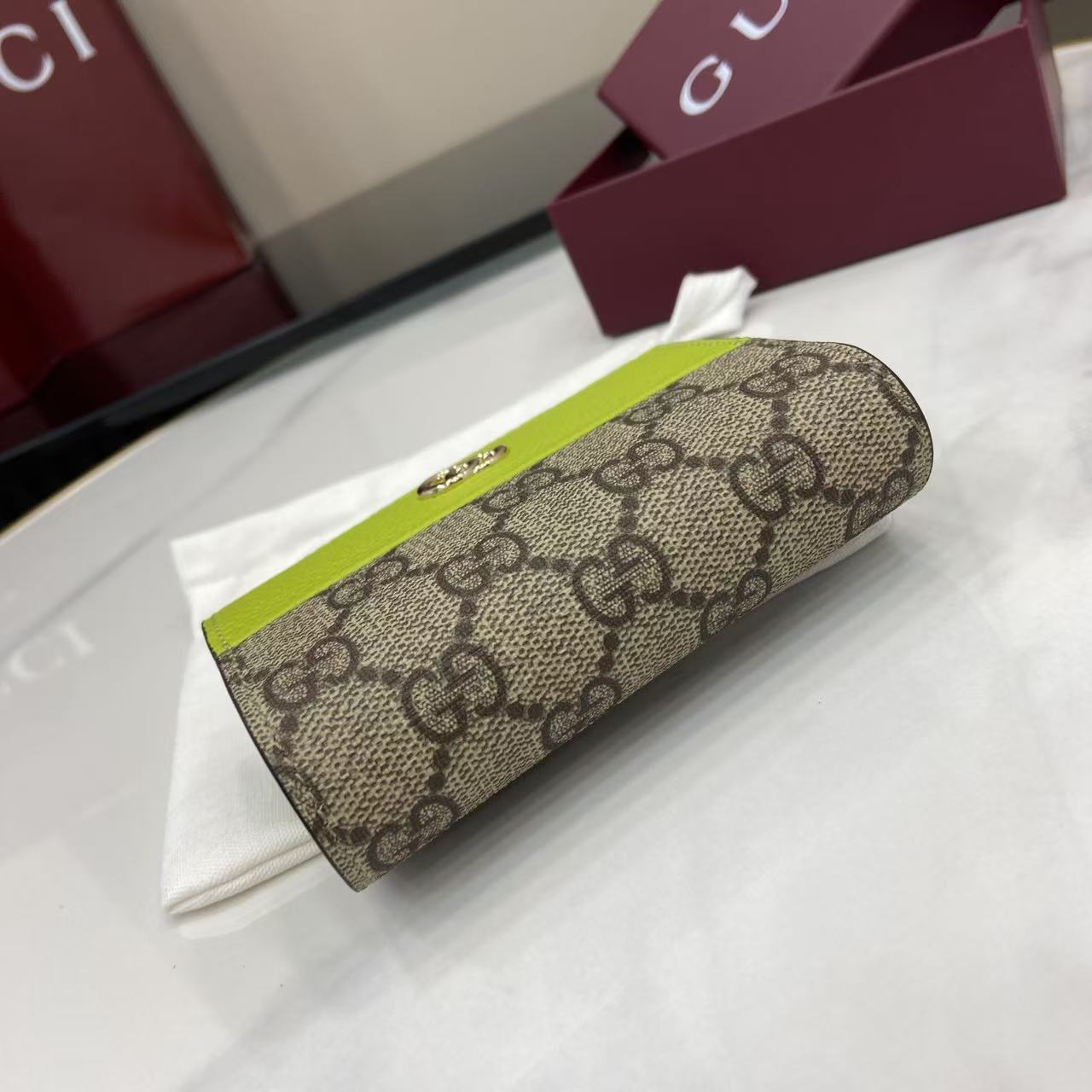 Gucci Marmont Beige & Green Supreme Canvas Card Case Wallet 4 i1754117233577 307 0 3