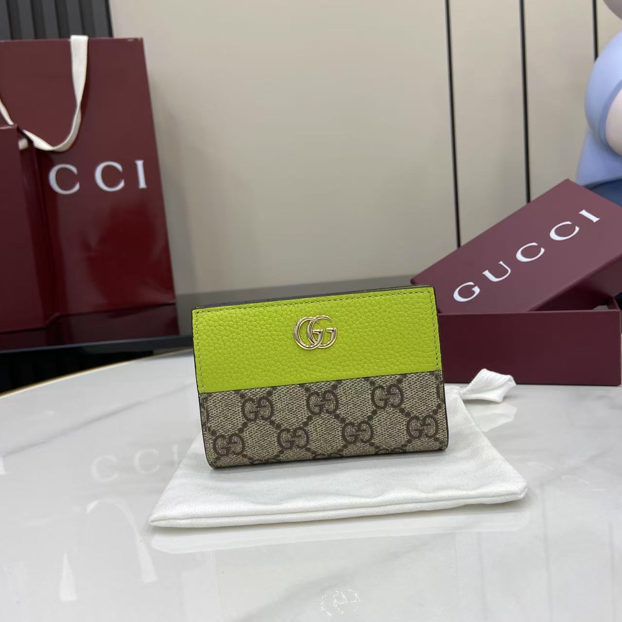 Gucci Marmont Beige & Green Supreme Canvas Card Case Wallet