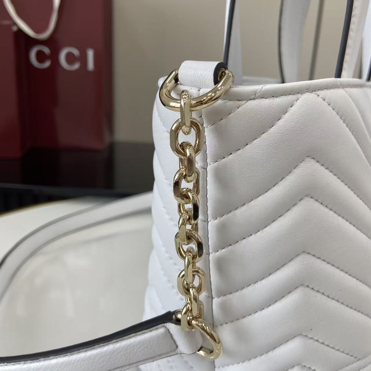 Gucci Marmont White Leather Tote Bag with Chain Strap - Stylish & Versatile 13 i1755852816314 3508 0 11