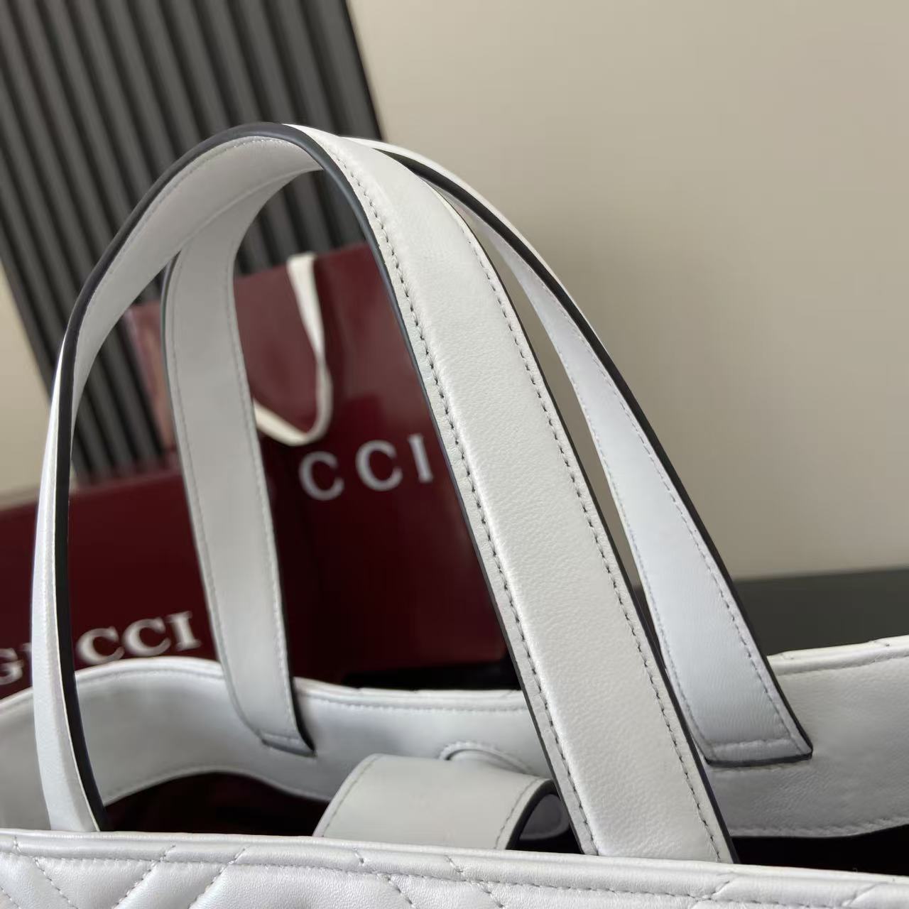 Gucci Marmont White Leather Tote Bag with Chain Strap - Versatile Design 11 i1755852938325 2185 0 9