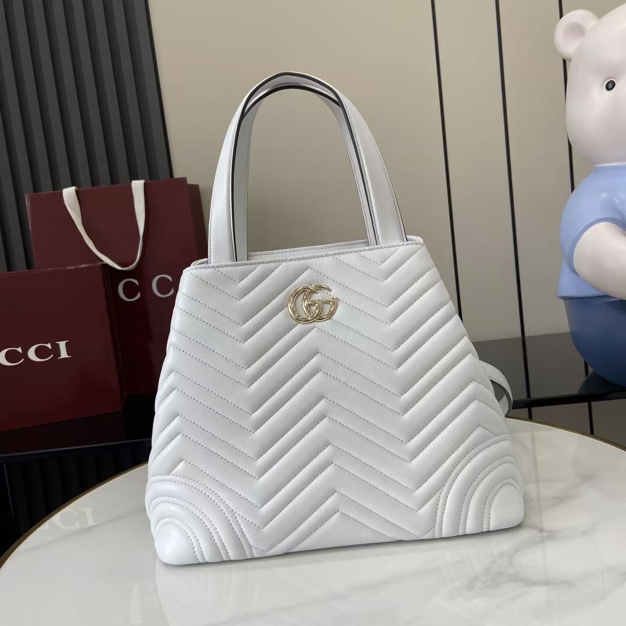 Gucci Marmont White Leather Tote Bag with Chain Strap - Versatile Design 8 i1755852940757 6182 0 6