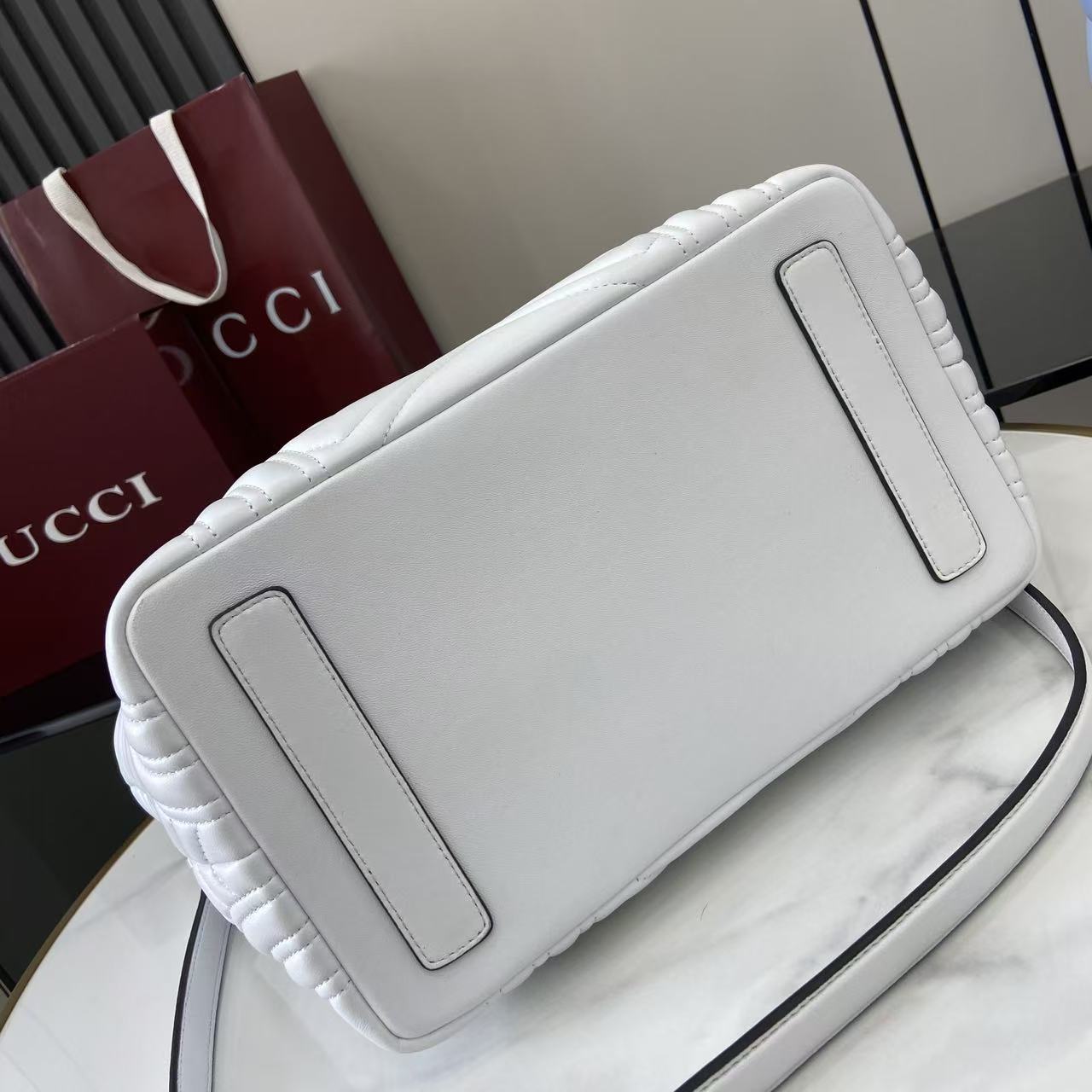 Gucci Marmont White Leather Tote Bag with Chain Strap - Versatile Design 5 i1755852940762 1893 0 3