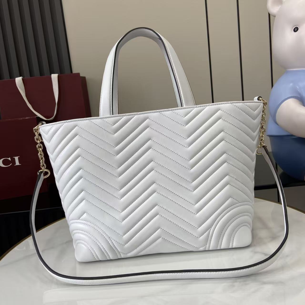 Gucci Marmont White Leather Tote Bag with Chain Strap - Versatile Design 4 i1755852942492 337 0 2