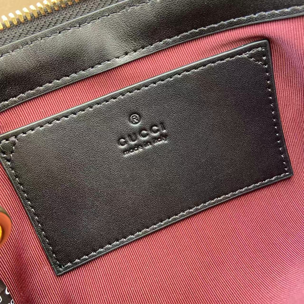 Gucci Marmont Small Shoulder Bag Black Leather with Gold-toned hardware 10 i1756828507395 9493 0 8