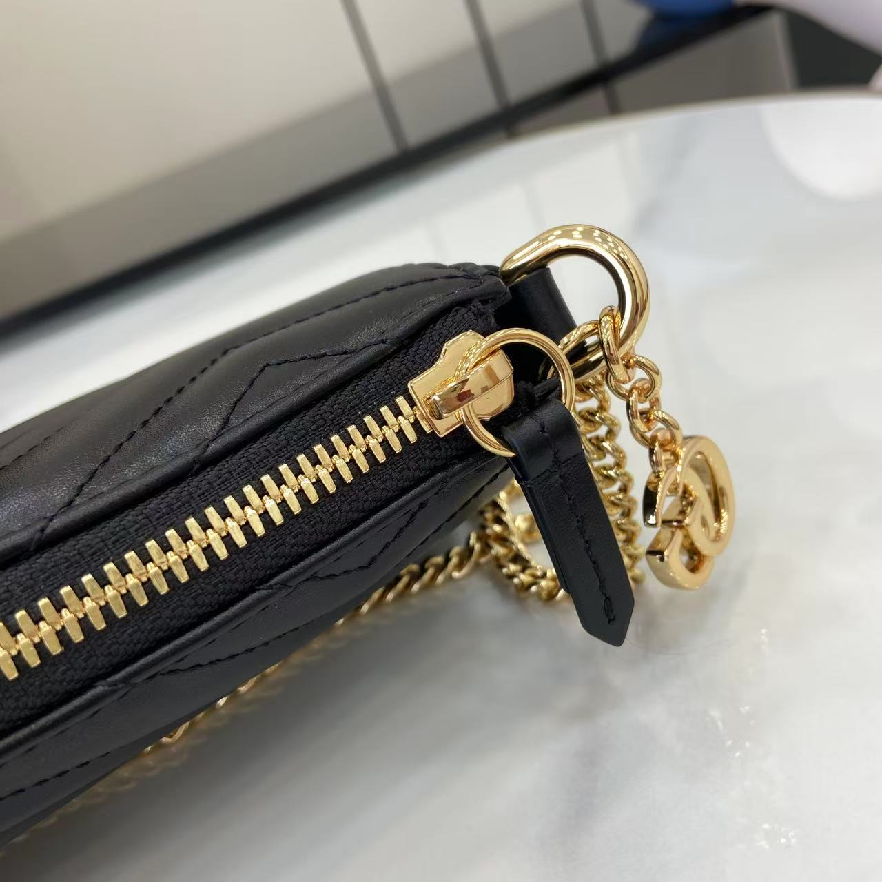 Gucci Marmont Small Shoulder Bag Black Leather with Gold-toned hardware 8 i1756828507396 6361 0 6