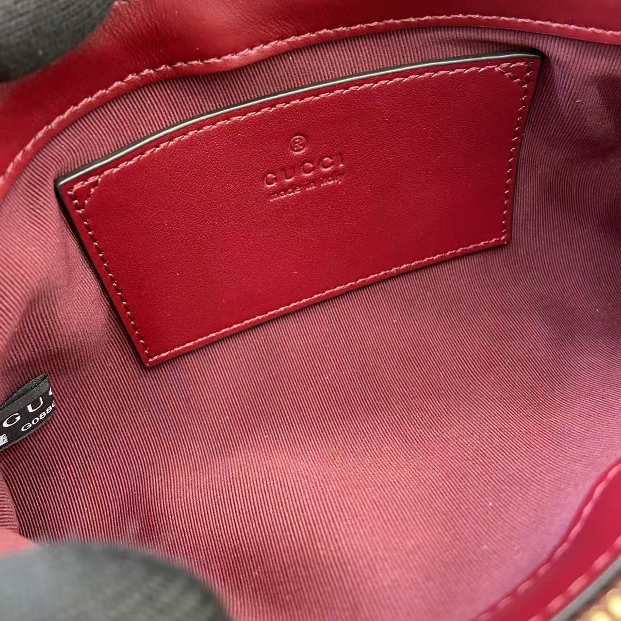 Gucci Marmont Small Shoulder Bag in Red Leather with Gold-Tone Hardware 8 i1756828576757 5364 0 7