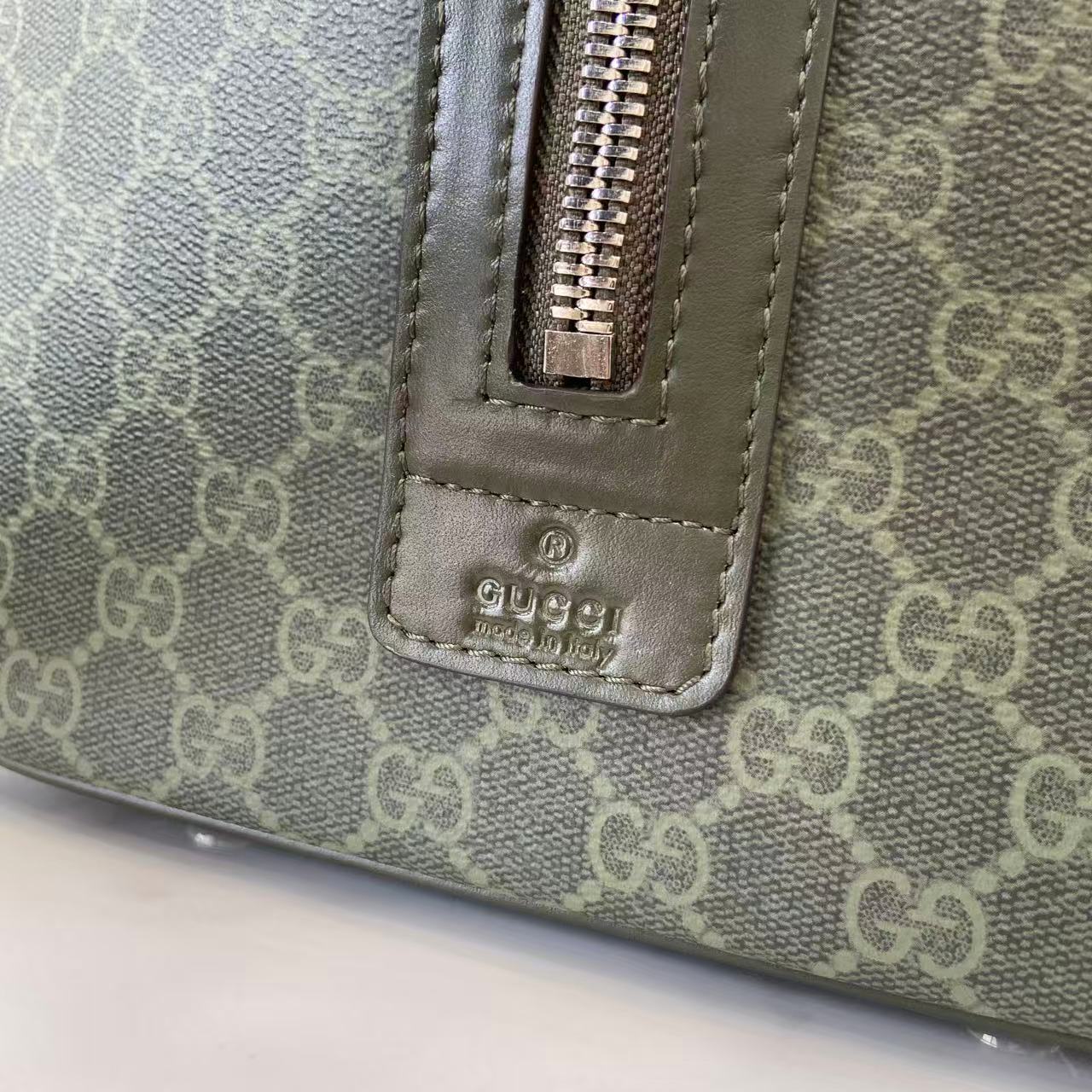 Gucci Medium Duffle Bag in Green Gucci Letter Pattern Coated Fabric 11 i1757139440656 5983 0 10