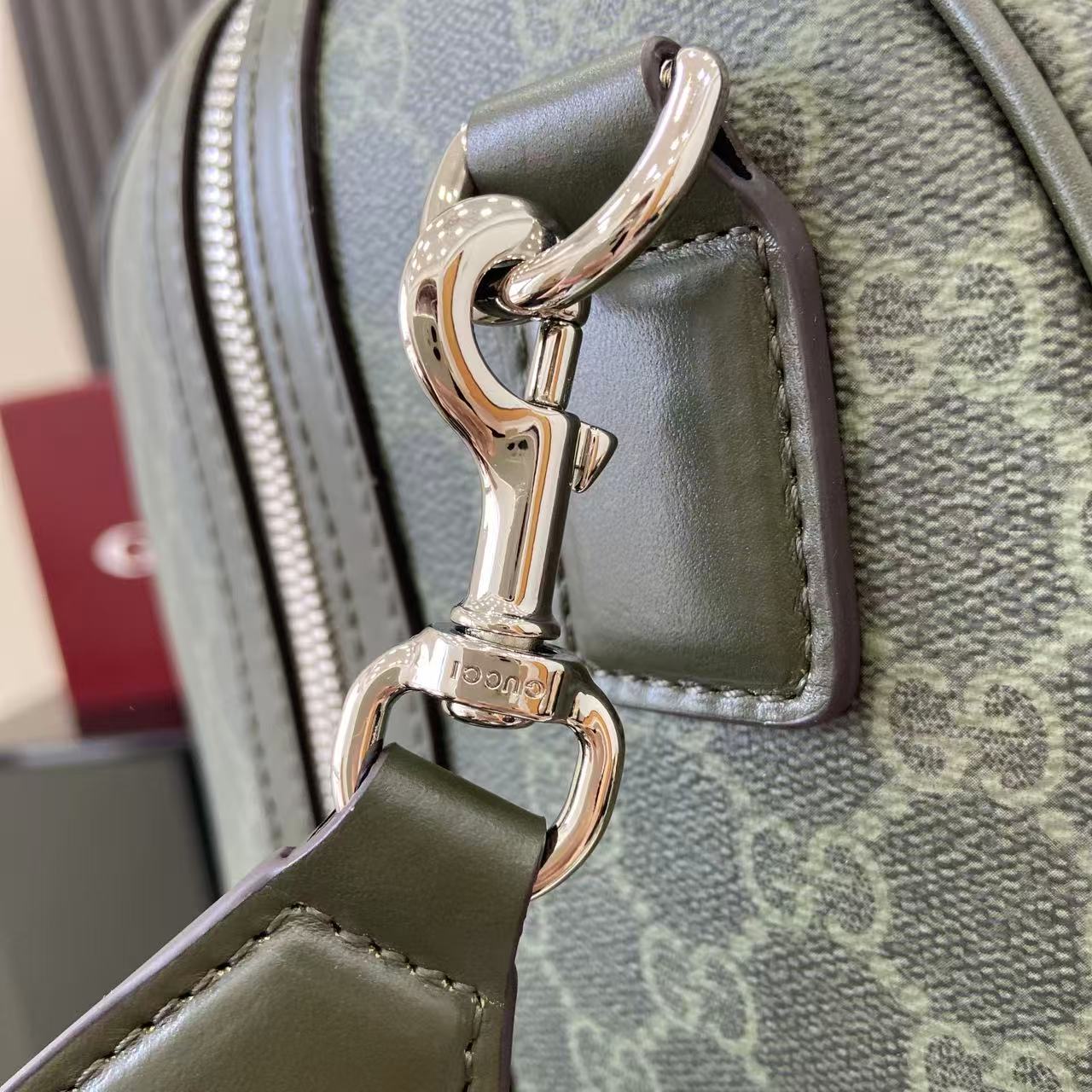 Gucci Medium Duffle Bag in Green Gucci Letter Pattern Coated Fabric 12 i1757139479327 5513 0 11
