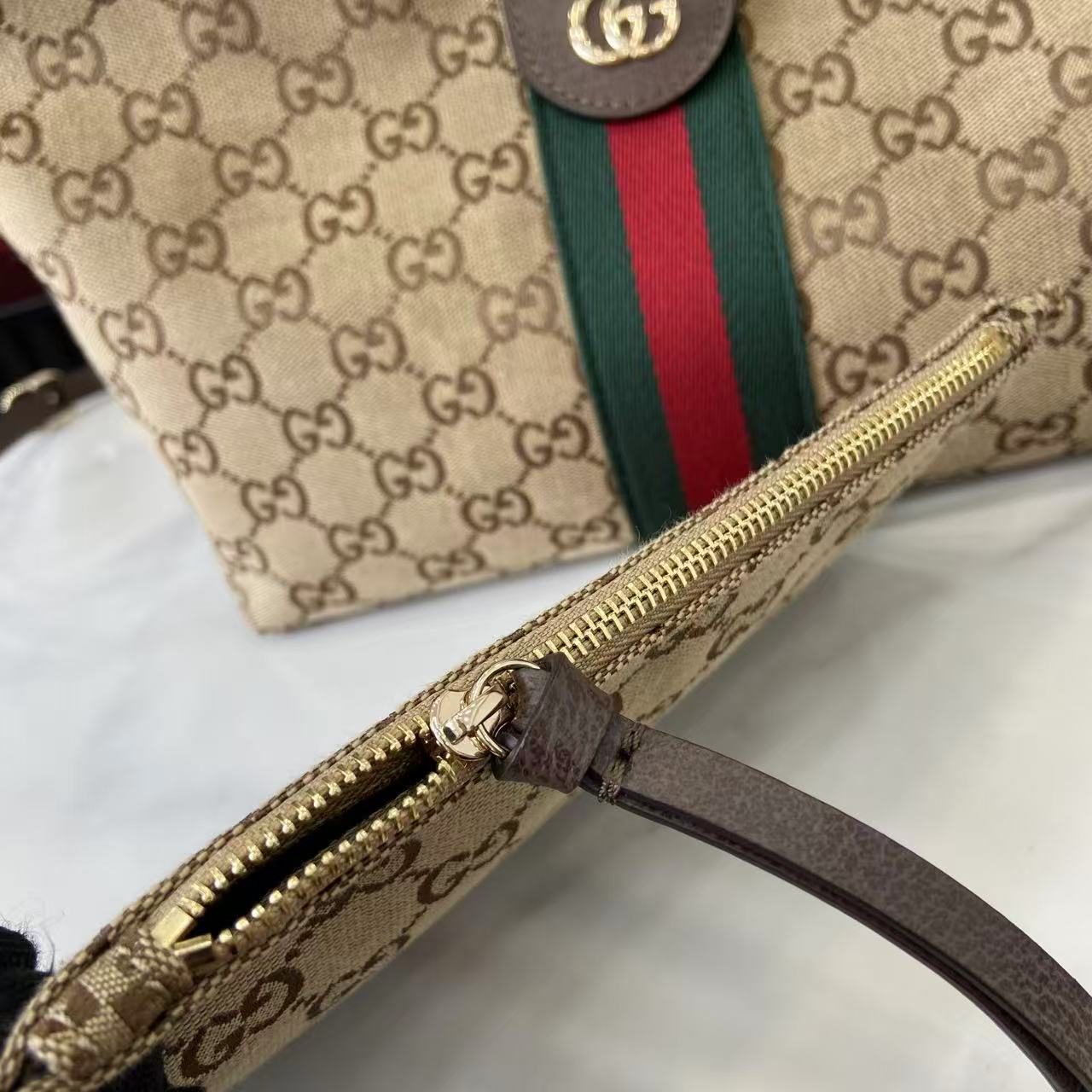 Gucci Giglio Small Tote Bag - Iconic Style & Versatility 10 i1757313624227 7838 0 9