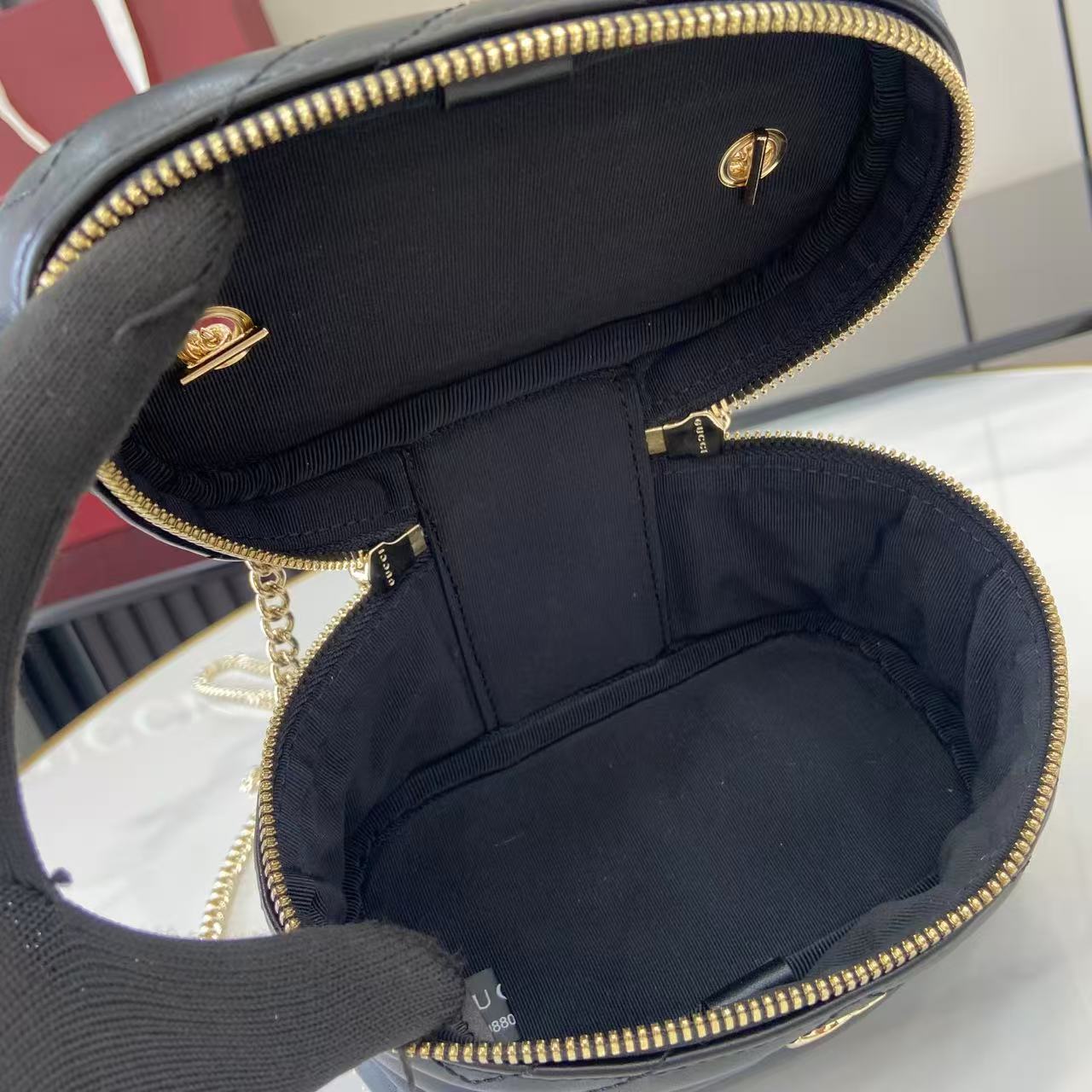 Gucci Marmont Chain Cosmetic Bag - Black Quilted Leather, 15cm 10 i1757575846958 5229 0 8